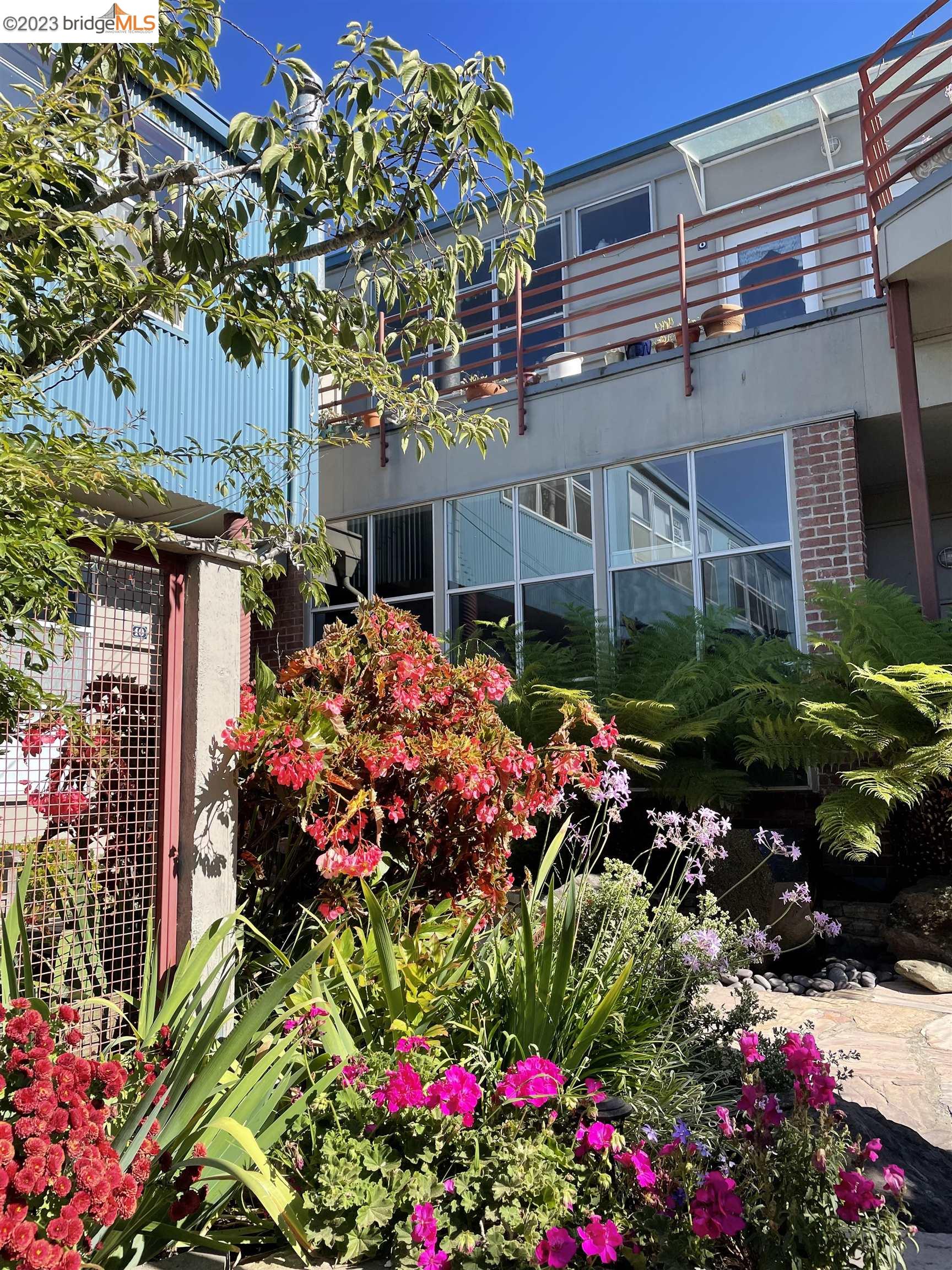 5514 Doyle St 7, Emeryville, CA 94608