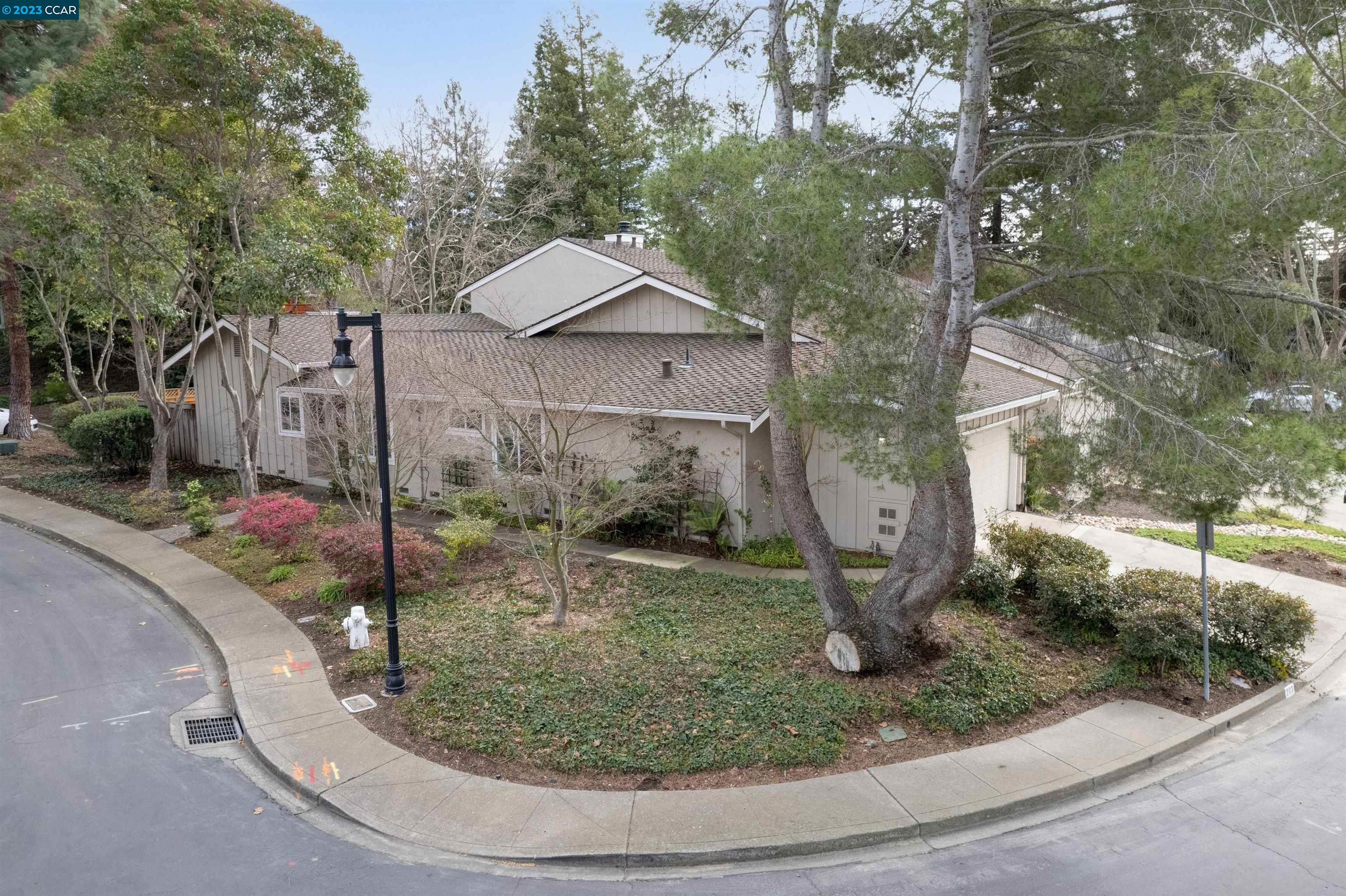 203 Powhattan Ct, Danville, CA 94526