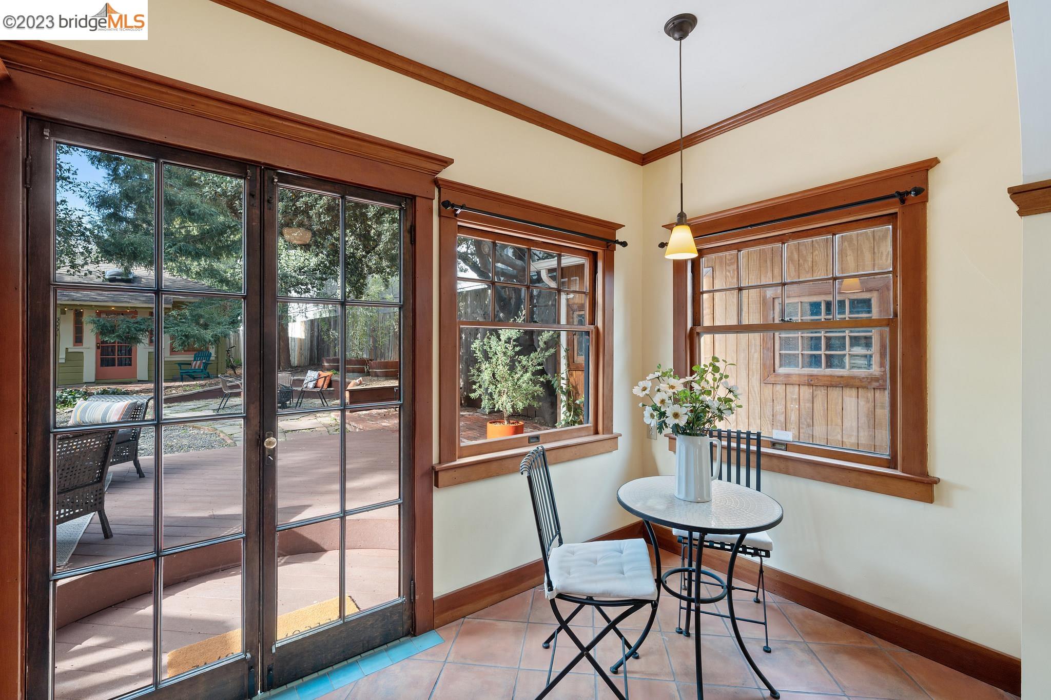 property-img