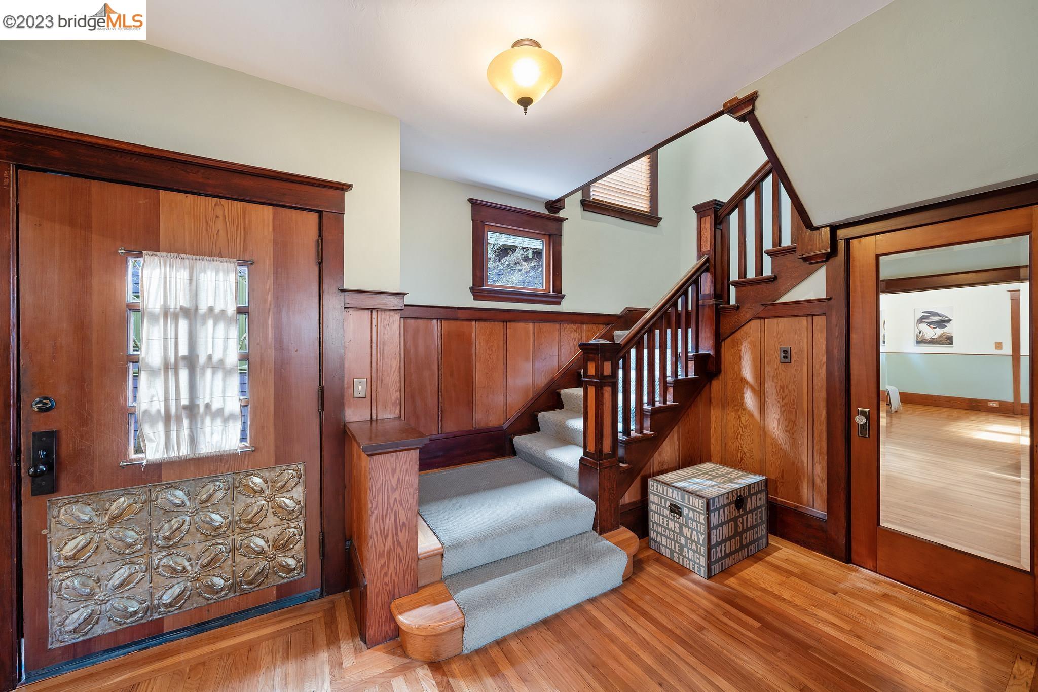 property-img