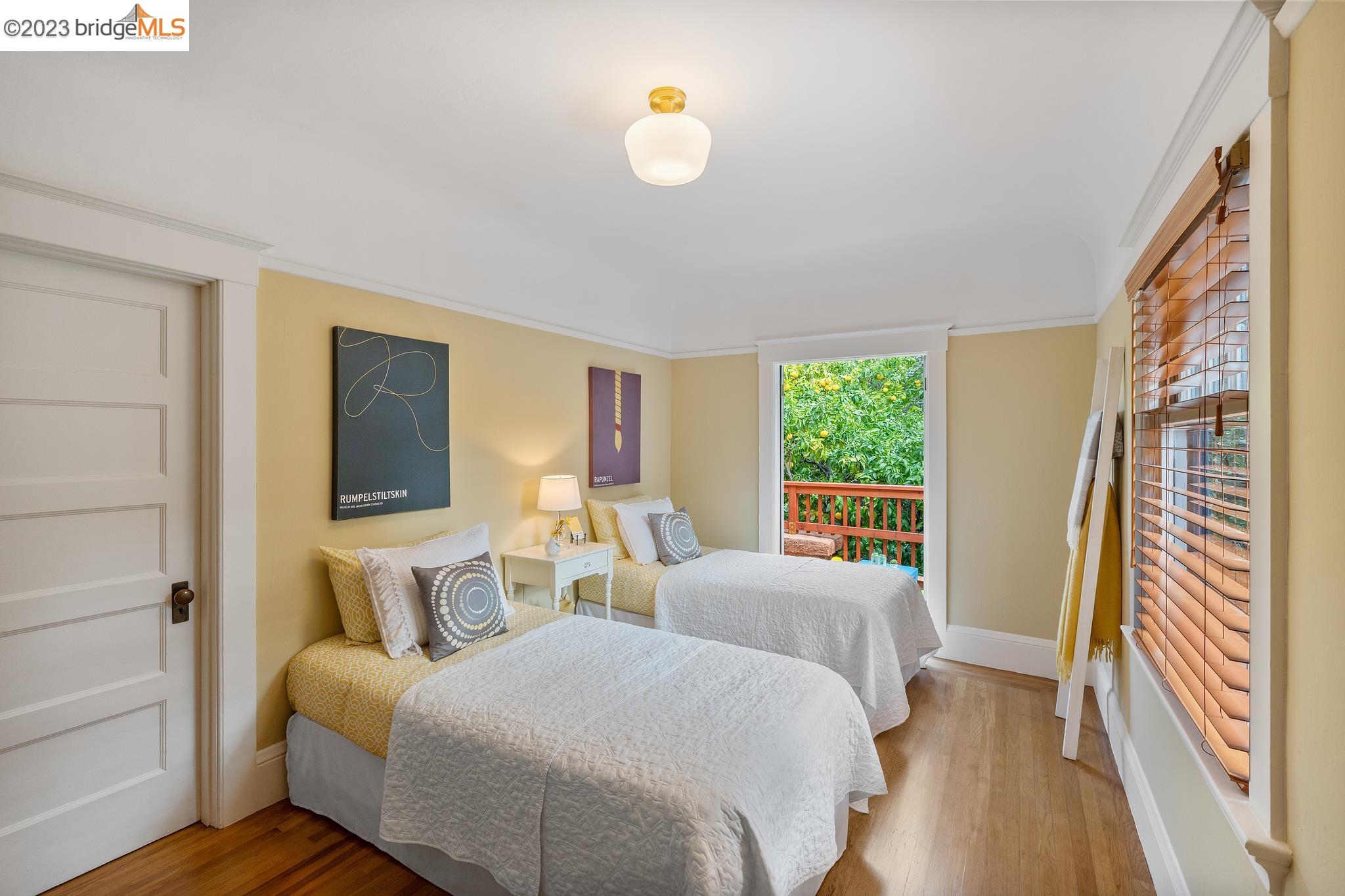 property-img