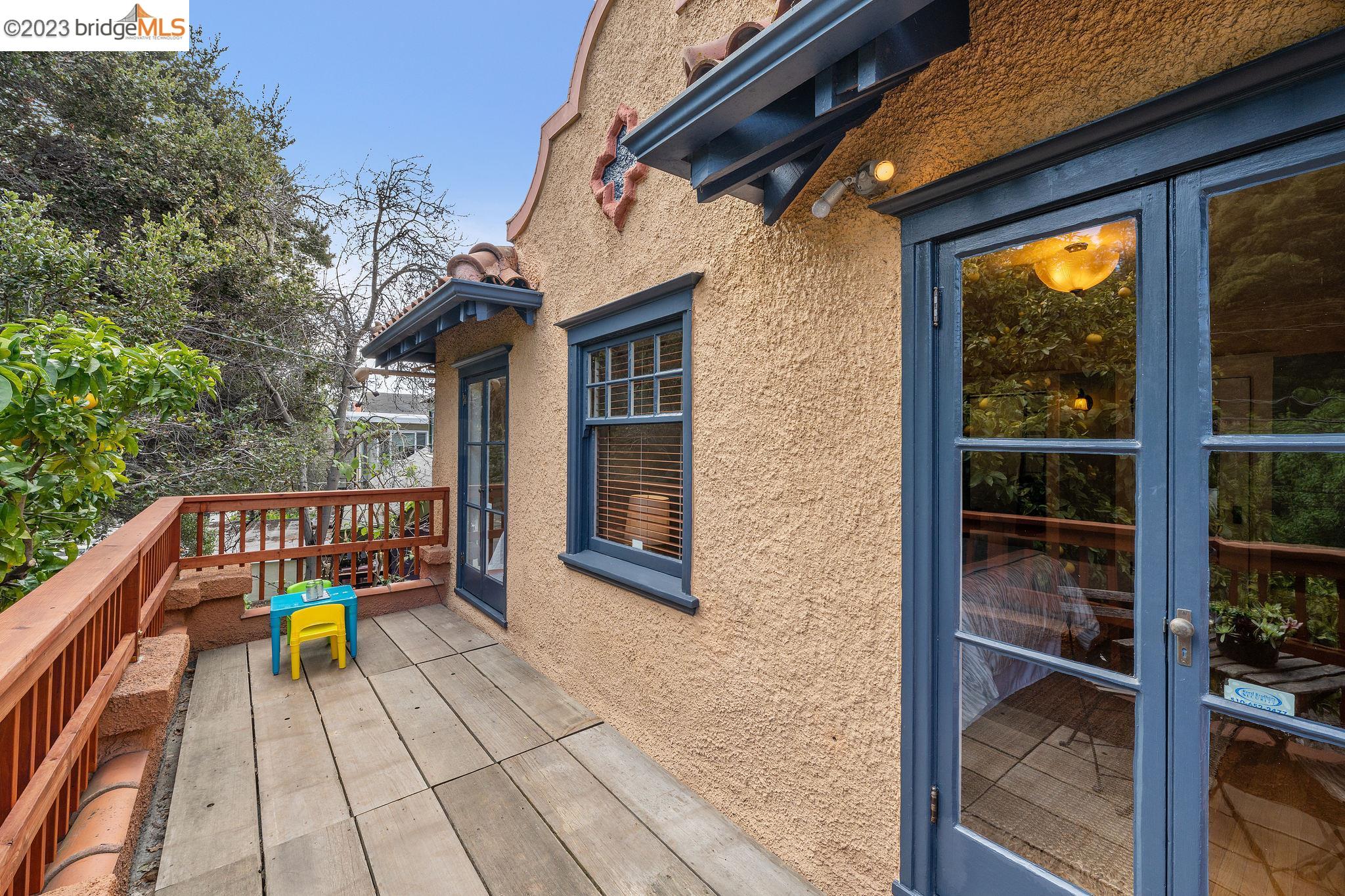 property-img