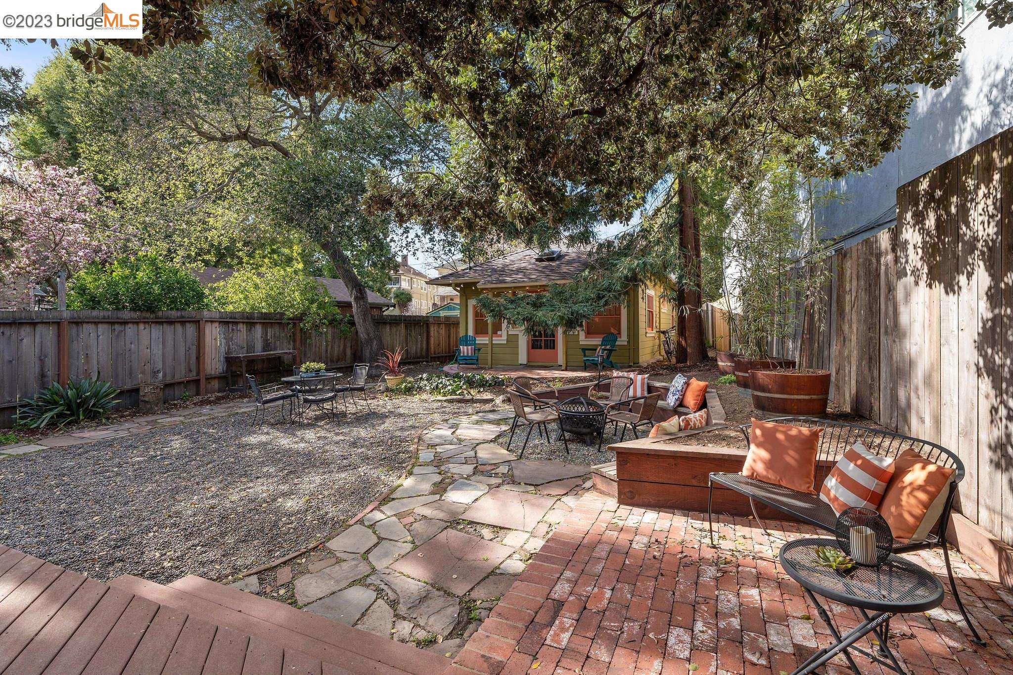 property-img