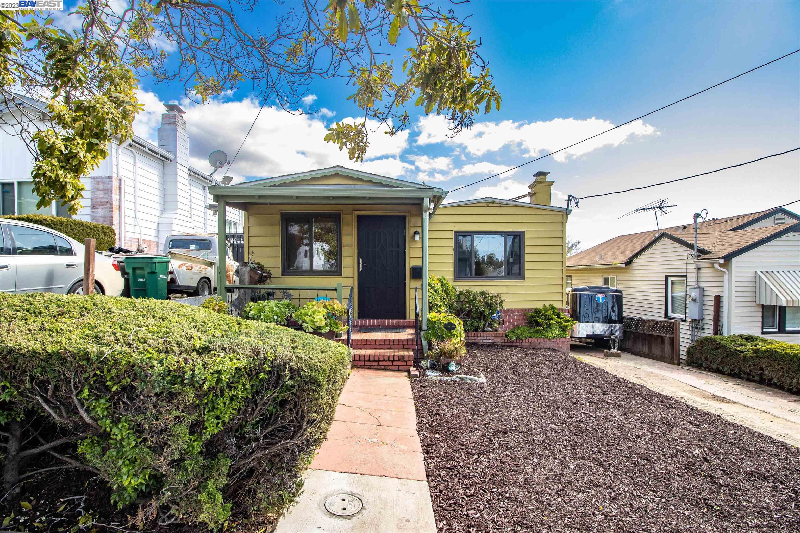 (OPEN HOUSE SAT AND SUN 1-4) Fantastic Opportunity in Chabot Park Nestled in the Foothills of Oakland. This Charming home has amazing an amazing character and you will be impressed by the spacious layout it has to offer. The Remodeled Kitchen boasts an open and airy feel with Ample Natural Light, Partial Bay View, Oak Cabinets dressed in Concrete Counter Tops and complimented by Concrete Slab Floor. The kitchen and High-end Appliances are well lit by Recessed Lighting accenting the Coffered Ceiling. The Bathroom has been Remodeled and other Updates and features include top grade Dual Pane Windows, Custom Baseboard and Custom Fireplace, Fresh Paint, Original Hardwood Floors, Newer Roof, Copper Pipes, Replaced Plumbing including Sewer Lateral. Close to 580, 7 minutes to Oakland Zoo, 14 minutes to OAK Airport and Bart.
