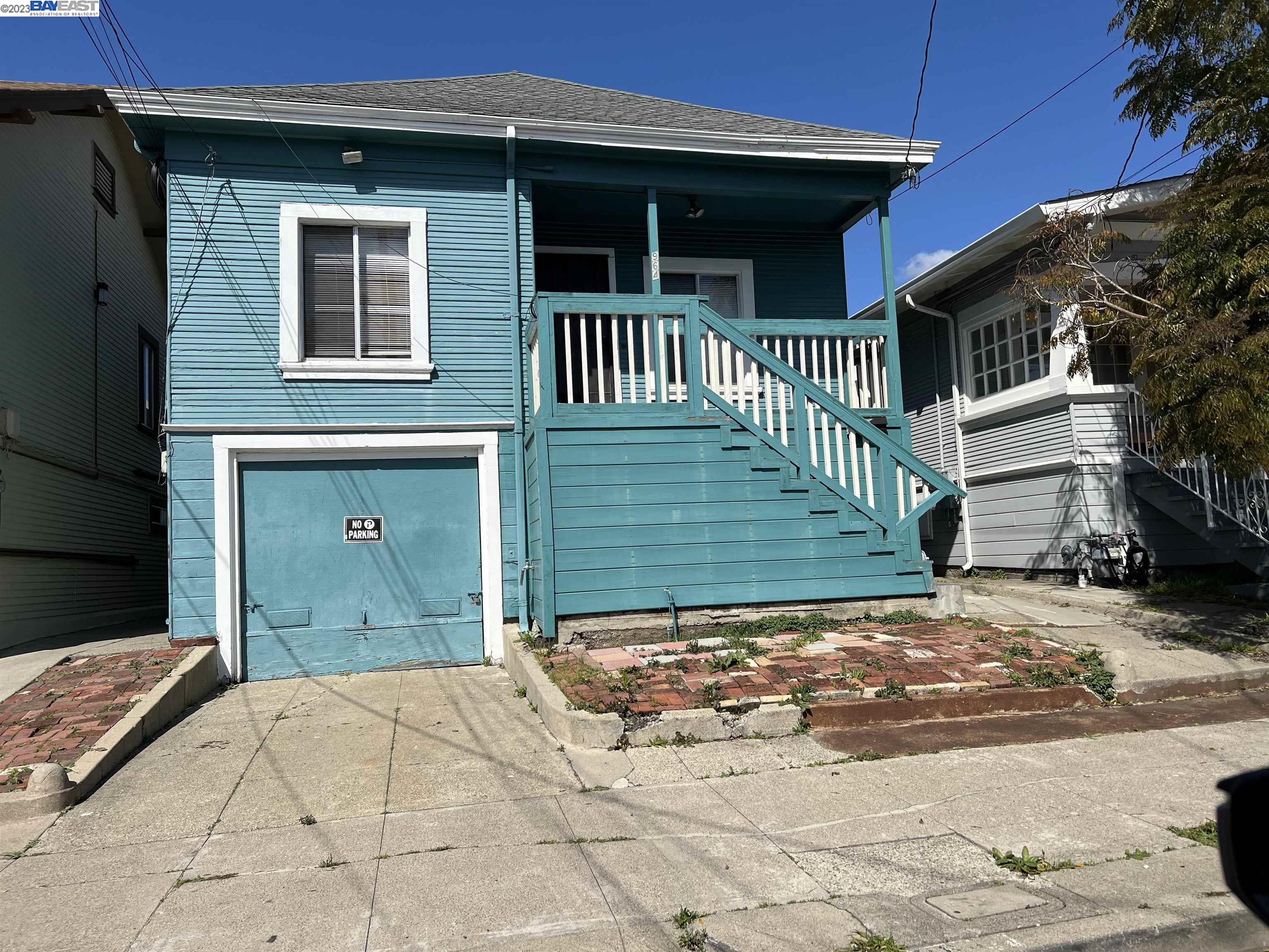 Absolute Bargain!  Unbelievable Price!  Great Deal on a Super Home in a Great Area.  Hurry it will not last long at the Low, Low, Price.  Don't miss this Golden Opportunity for a Fantastic Deal in a Wonderful, Quiet, Neighborhood!