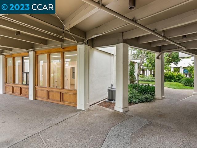 101 Gregory Ln #32