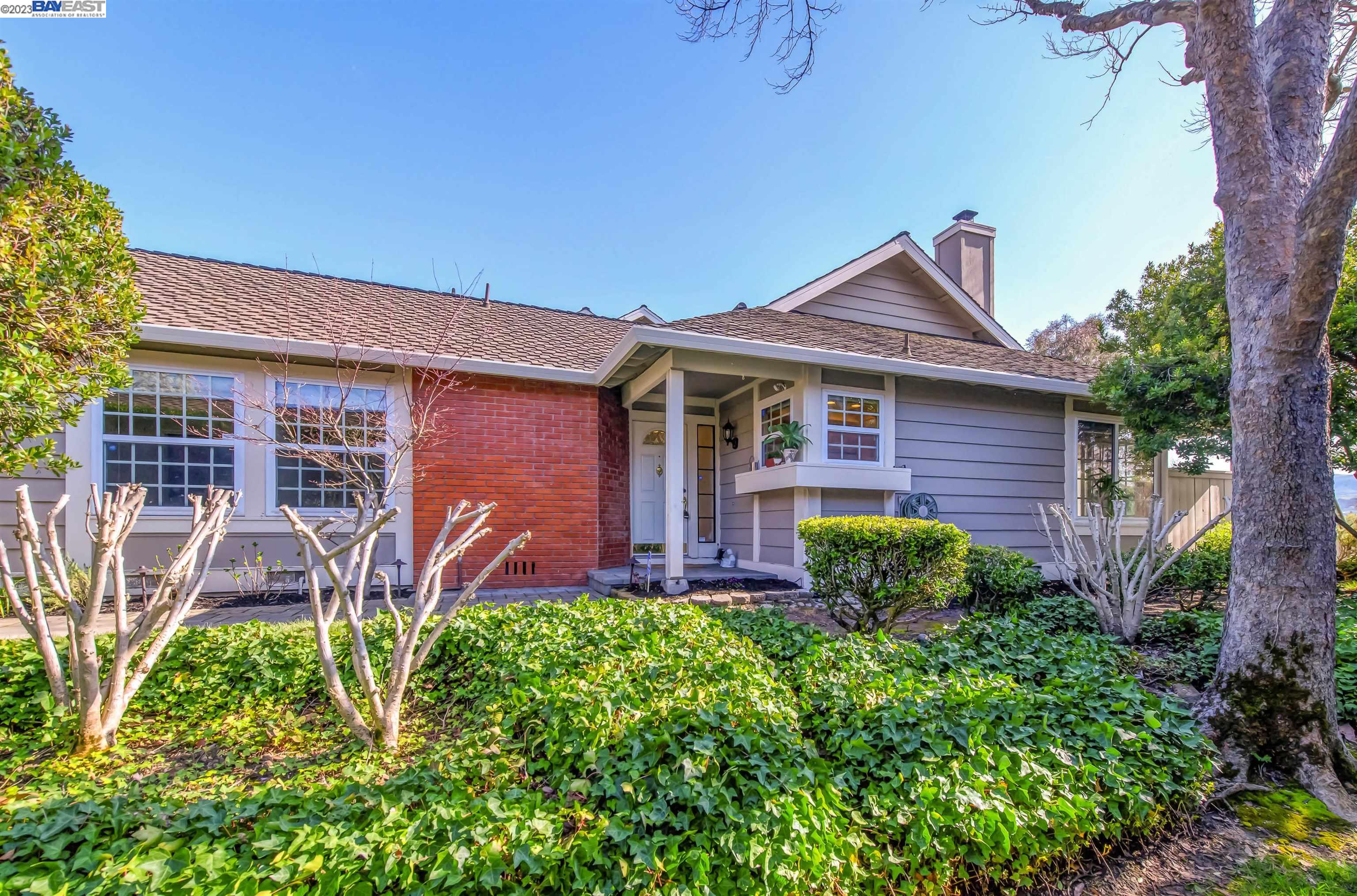 531 Silver Lake Dr, Danville, CA 94526