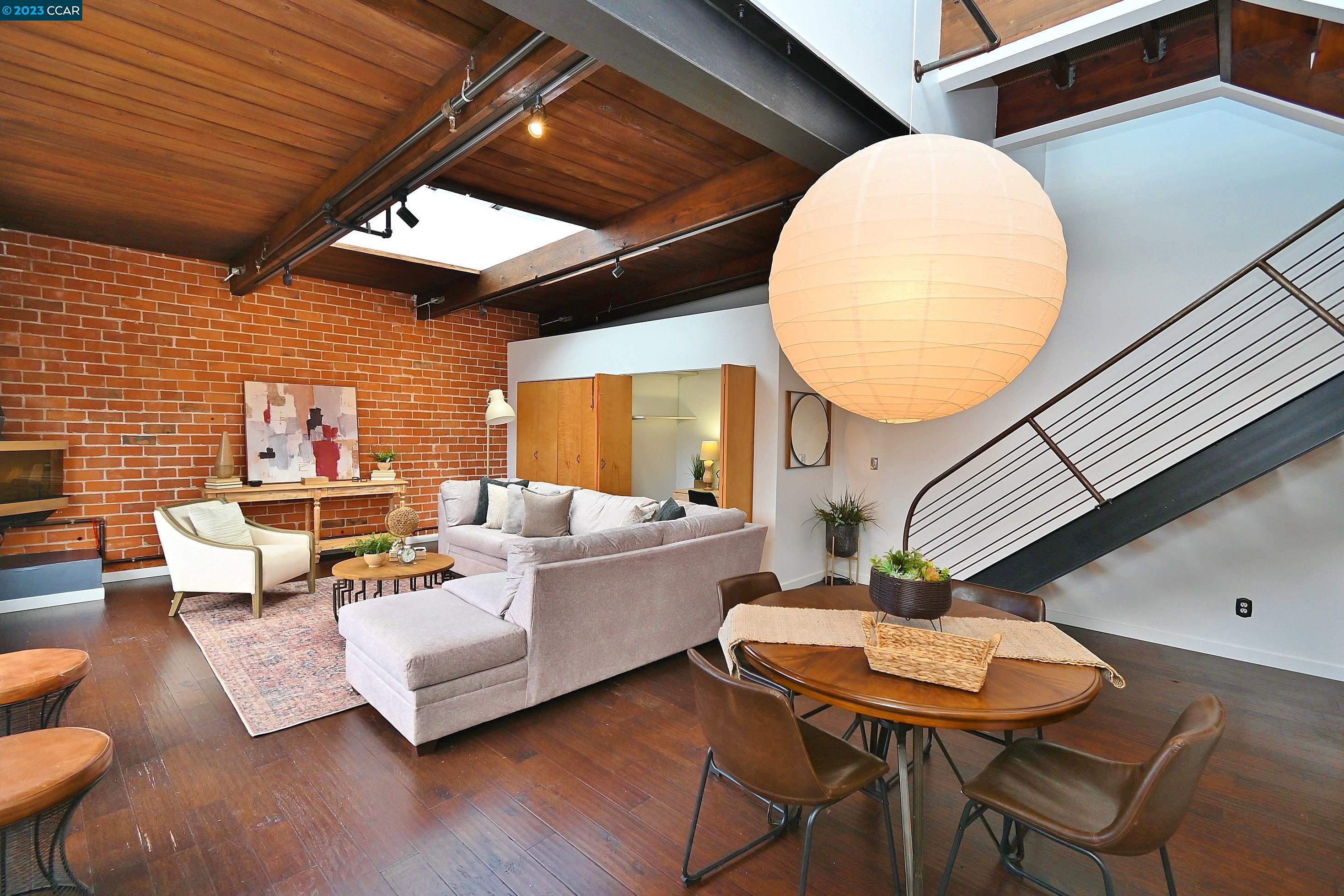 Browse active condo listings in POWELL STREET LOFTS