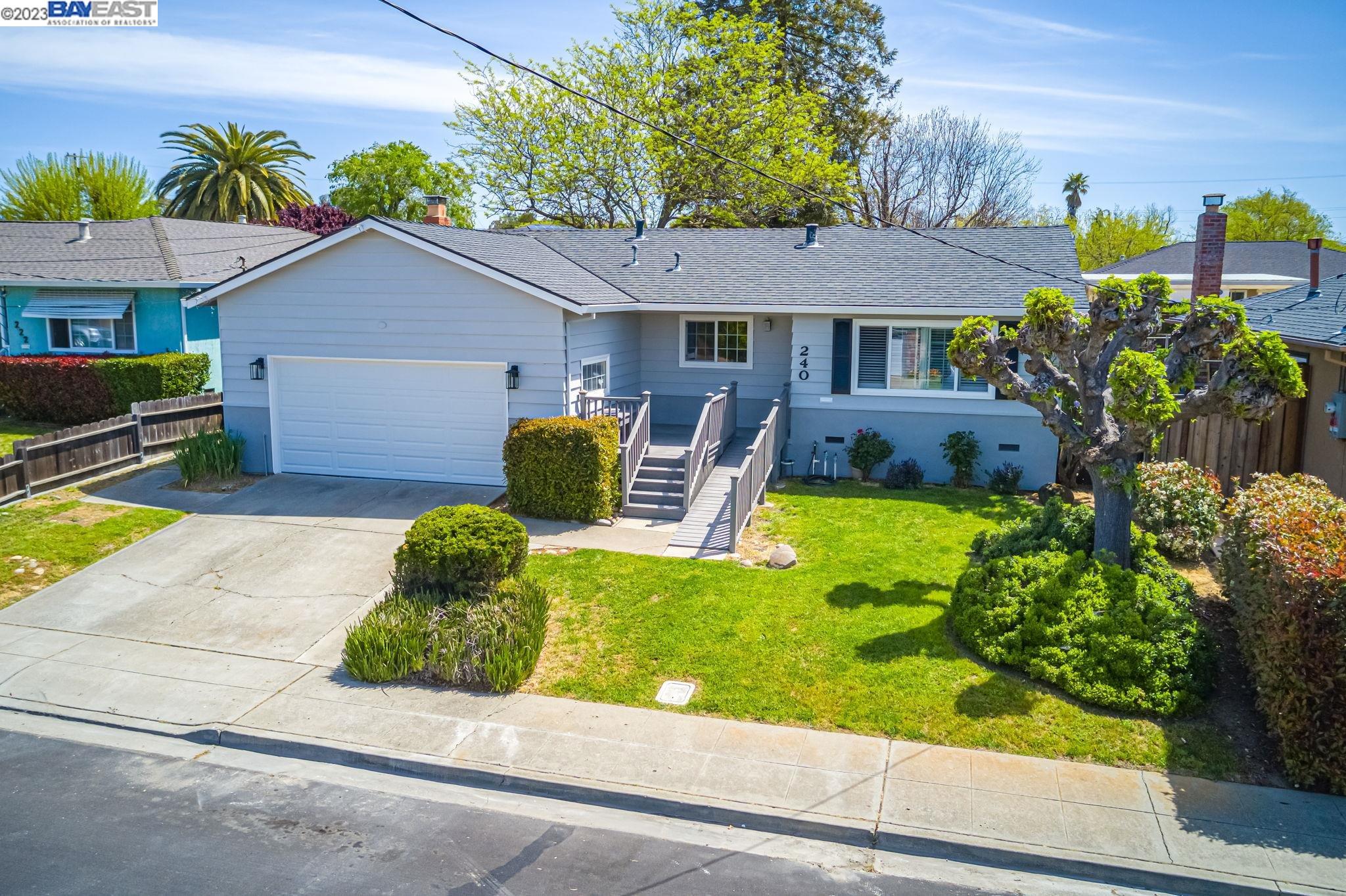 240 Hillcrest, Livermore, CA 94550