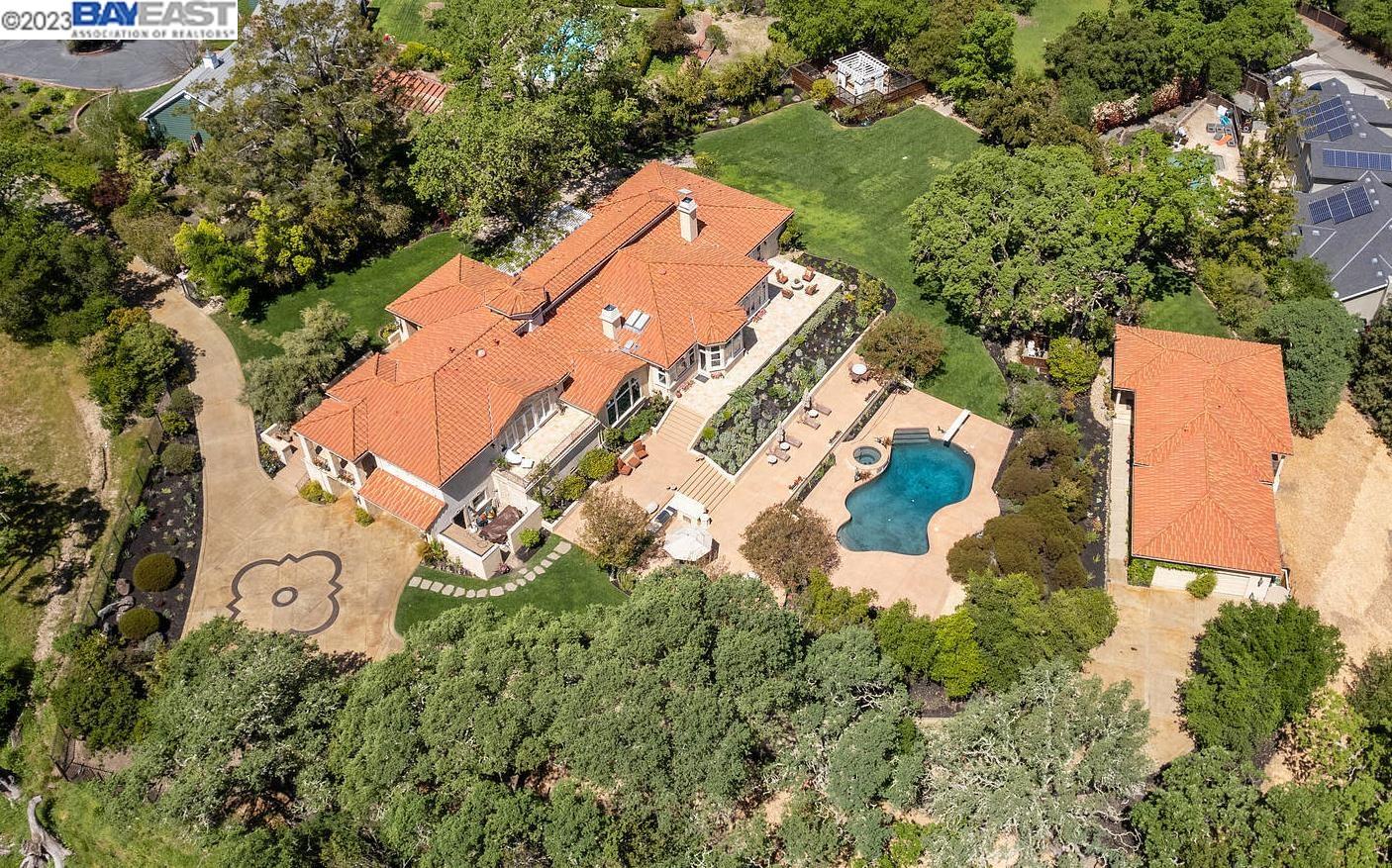 31 Way Points Rd, Danville, CA 94526