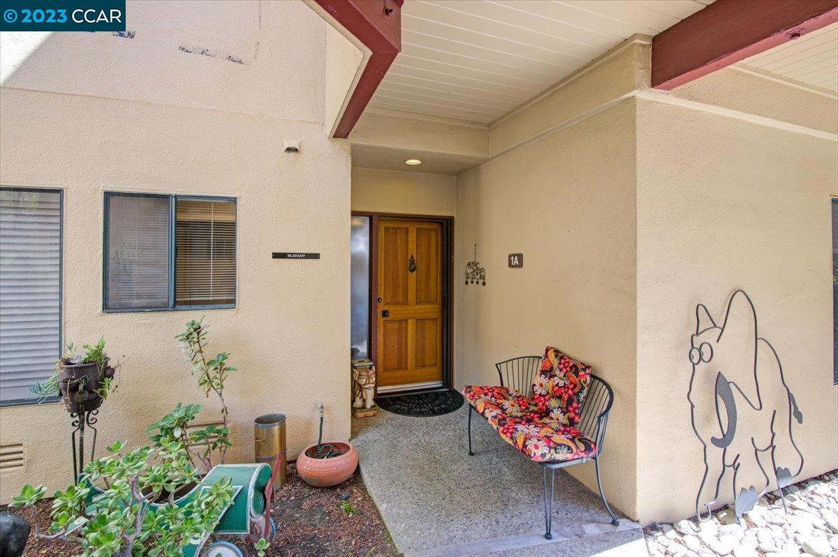 Browse active condo listings in ROSSMOOR