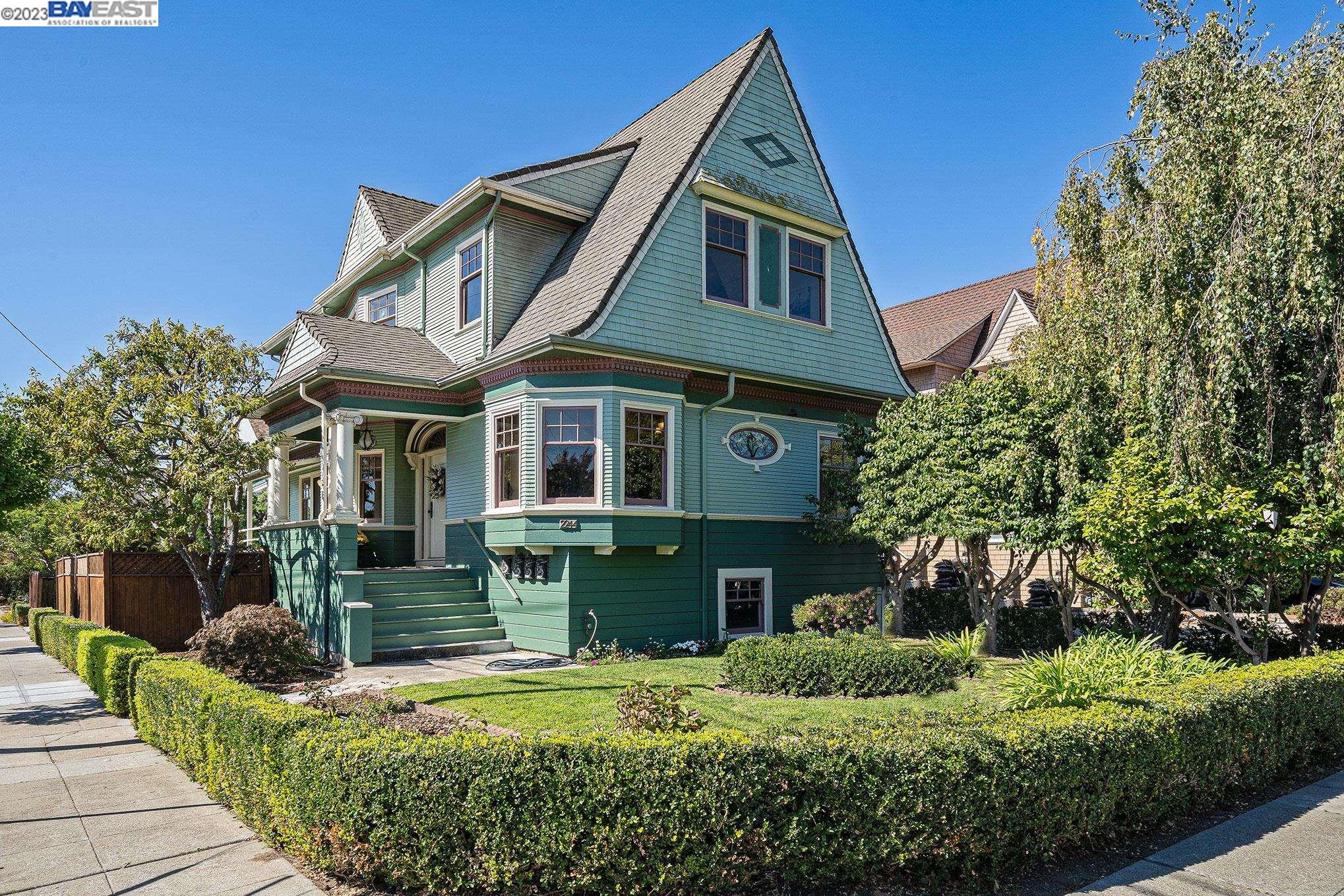 2244 Clinton Ave, Alameda, CA 94501