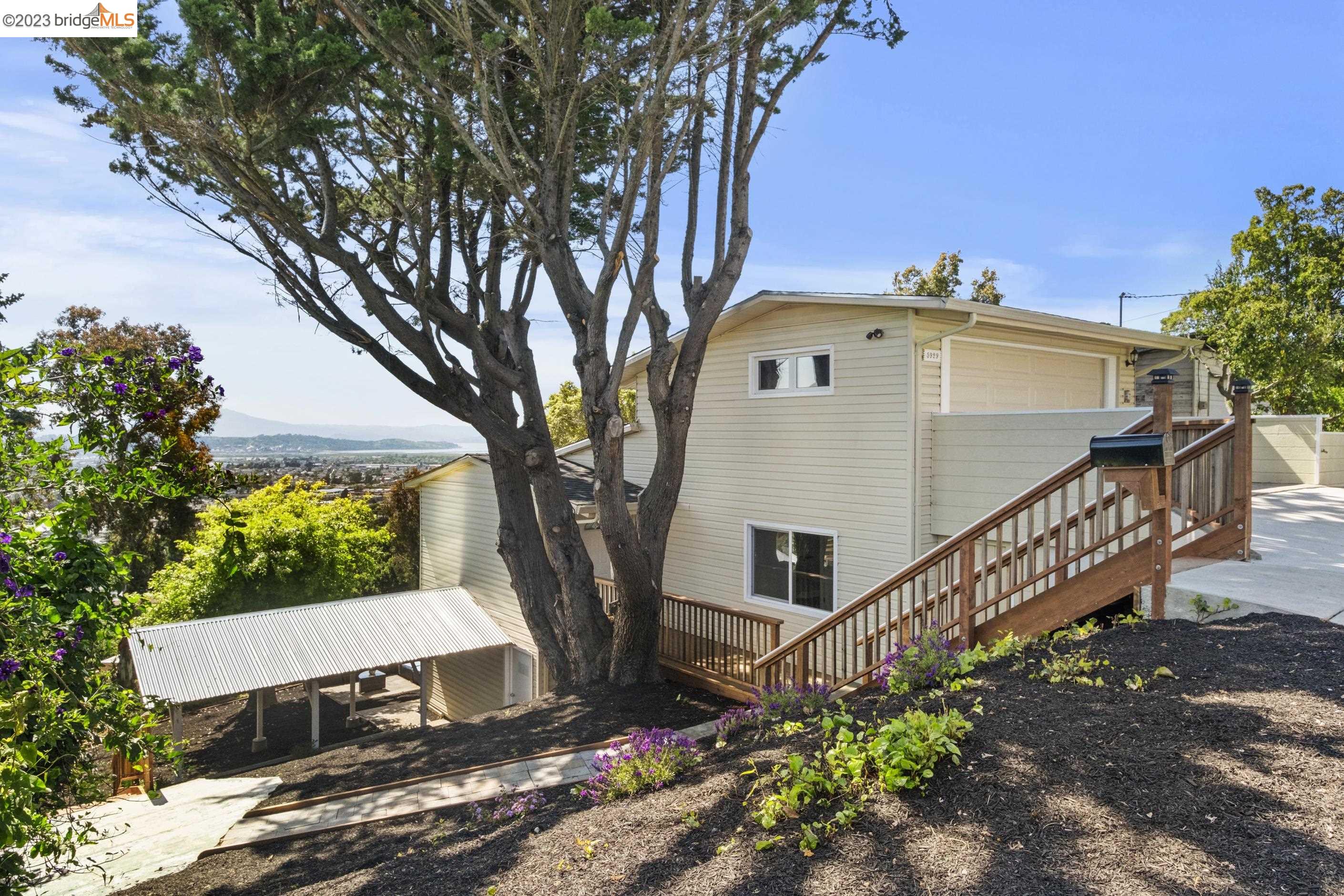 5929 Harbor View Ave