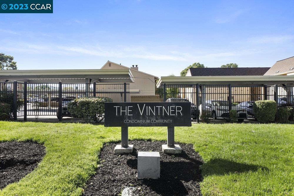 Browse active condo listings in VINTNERS