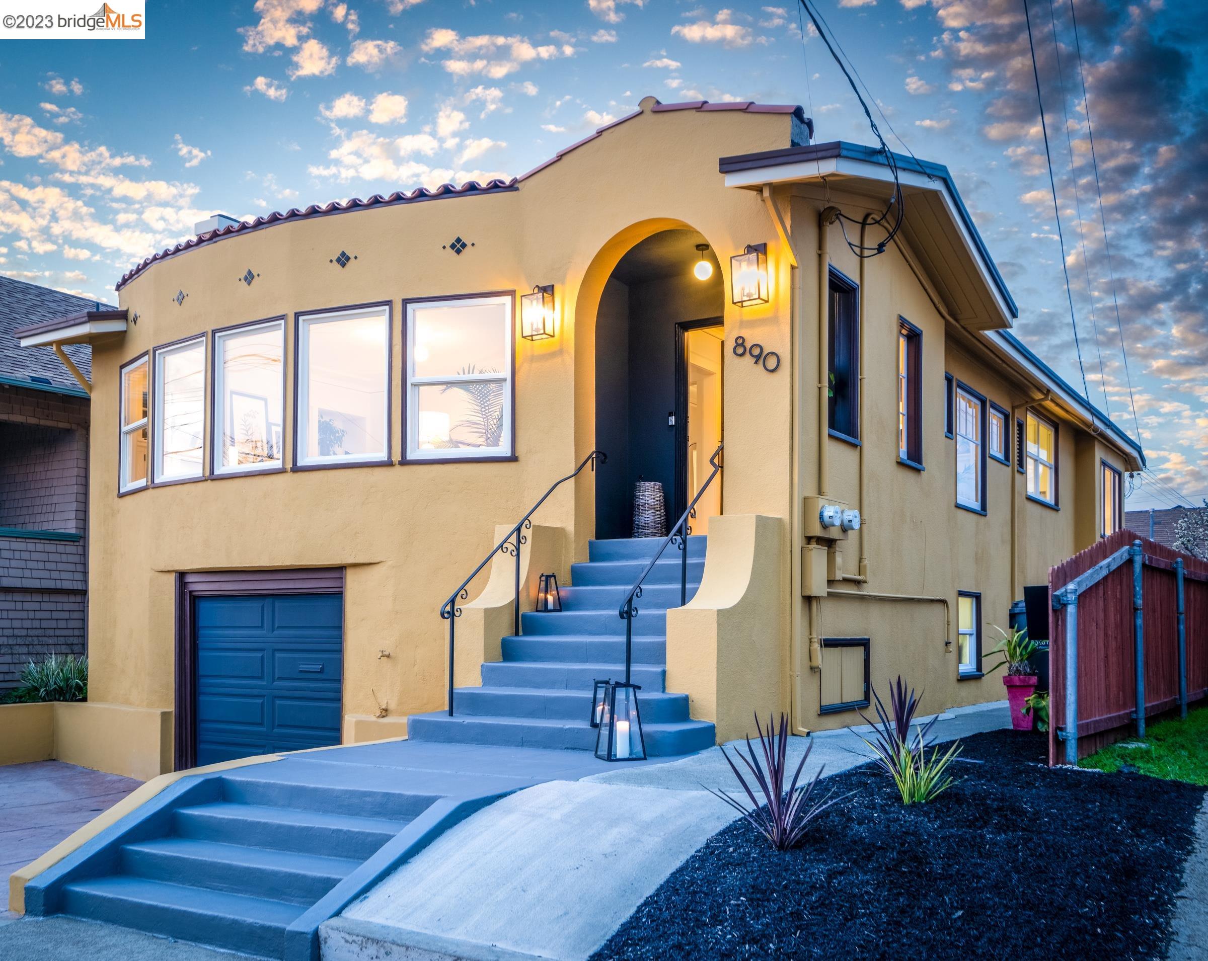 888 55Th Street, Oakland, CA 94608