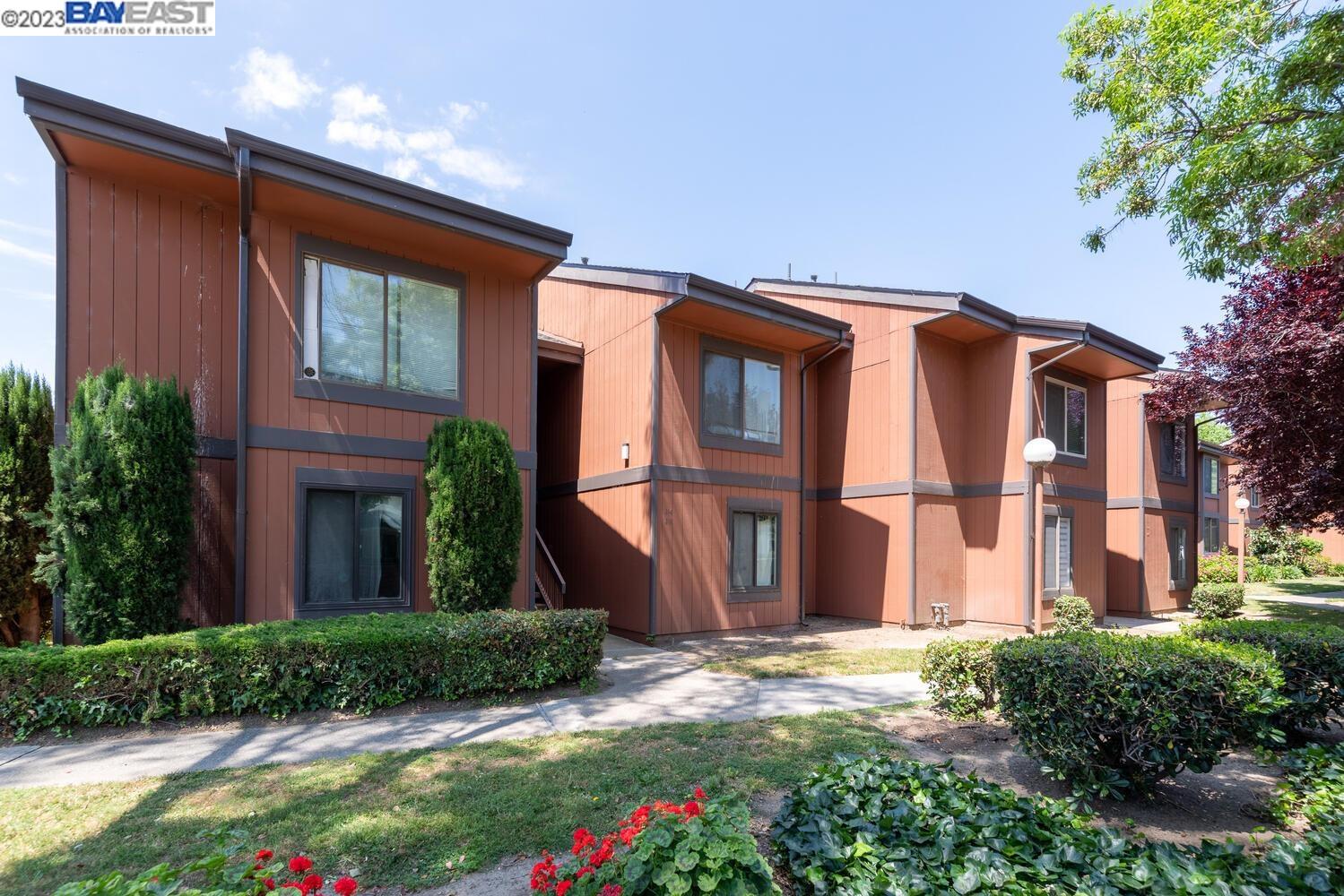 More Details about MLS # 41028763 : 38623 CHERRY LN # 211