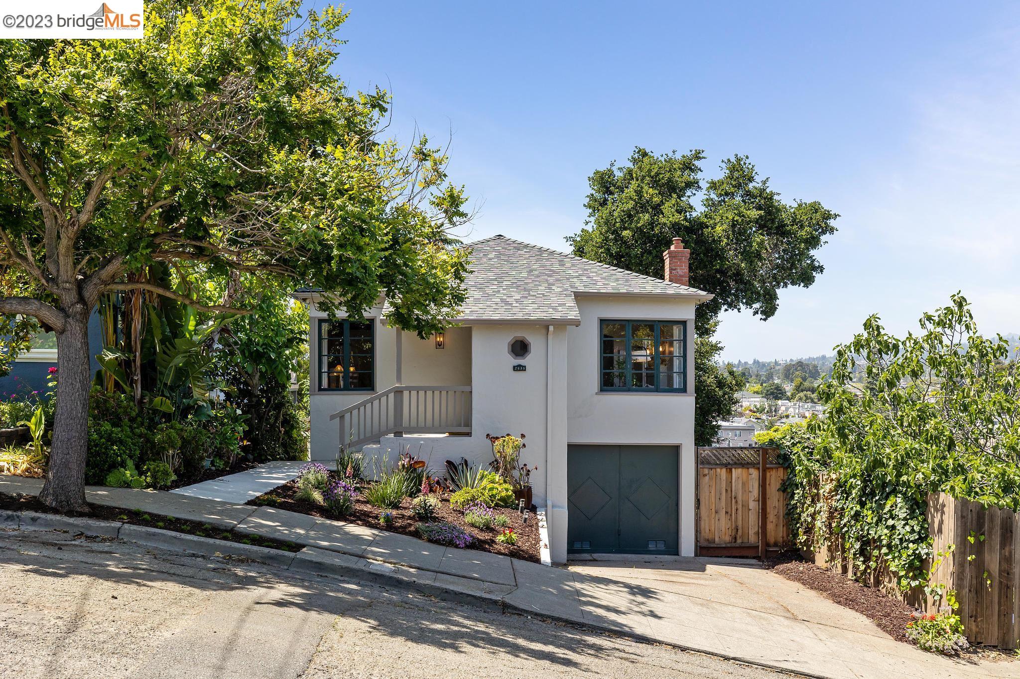 2535 Frances St, Oakland, CA 94601