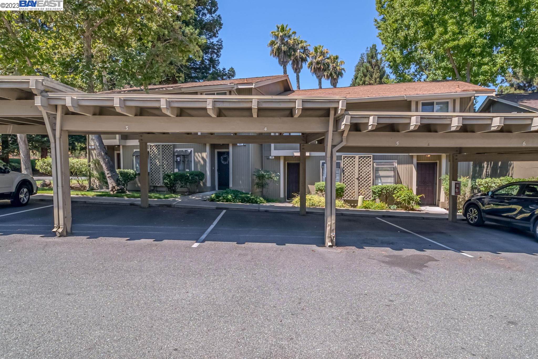 More Details about MLS # 41036516 : 444 EASTGATE LANE