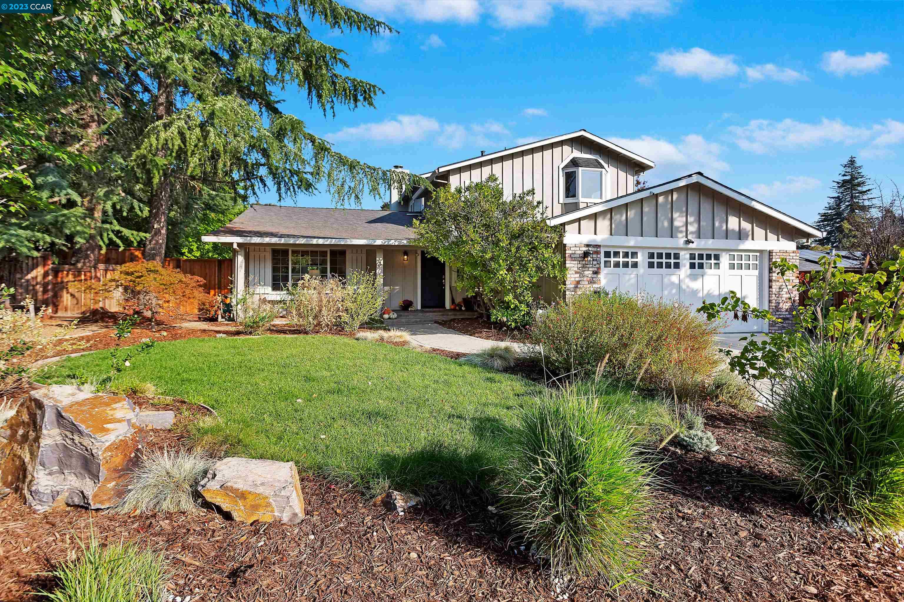 3 Heritage Ct