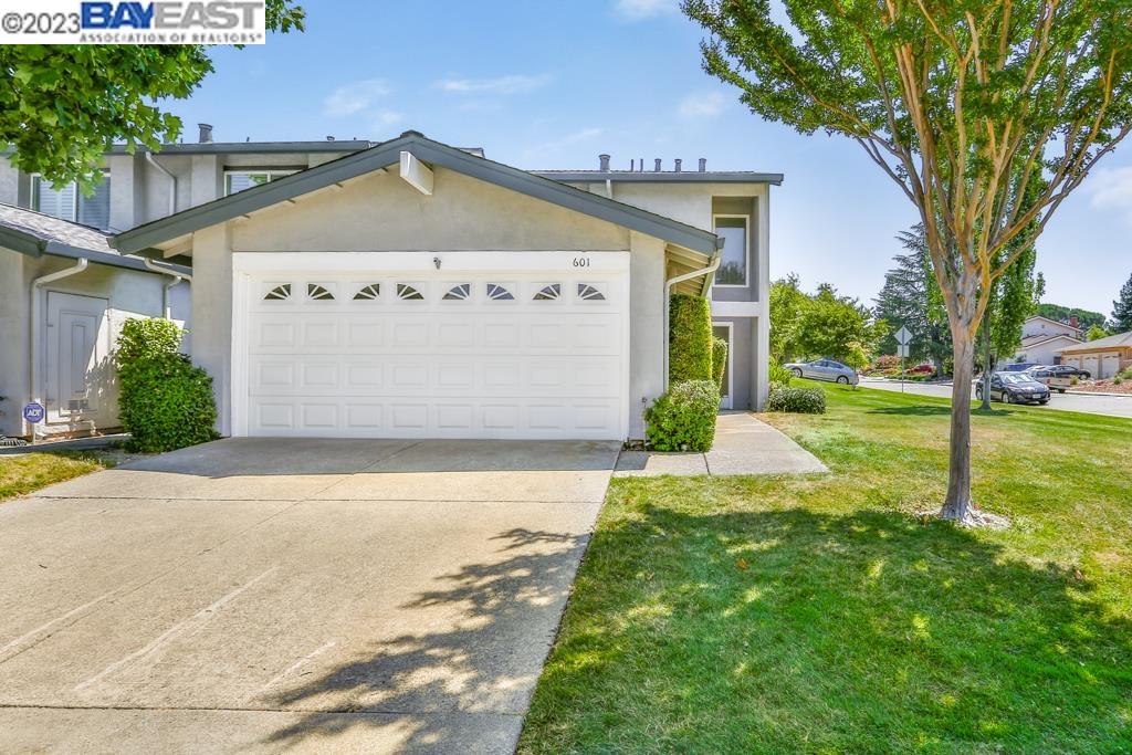601 Guaymas Ct