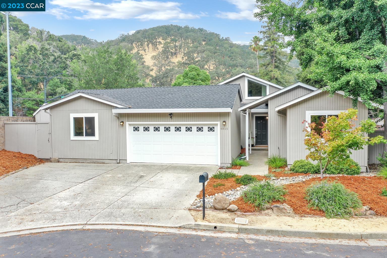 4815 Phylis Terrace