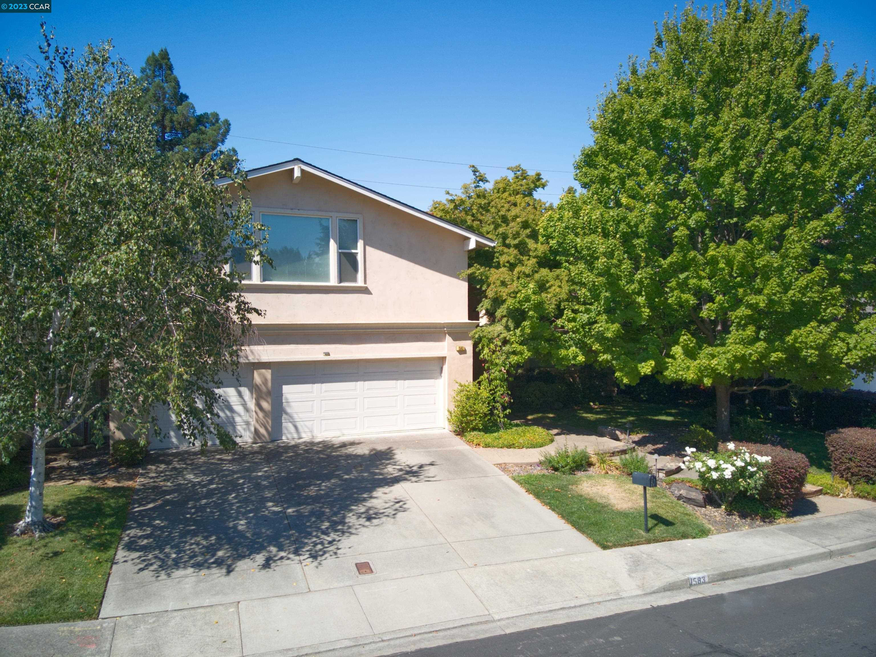 1583 Saint Helena Dr, Danville, CA 94526