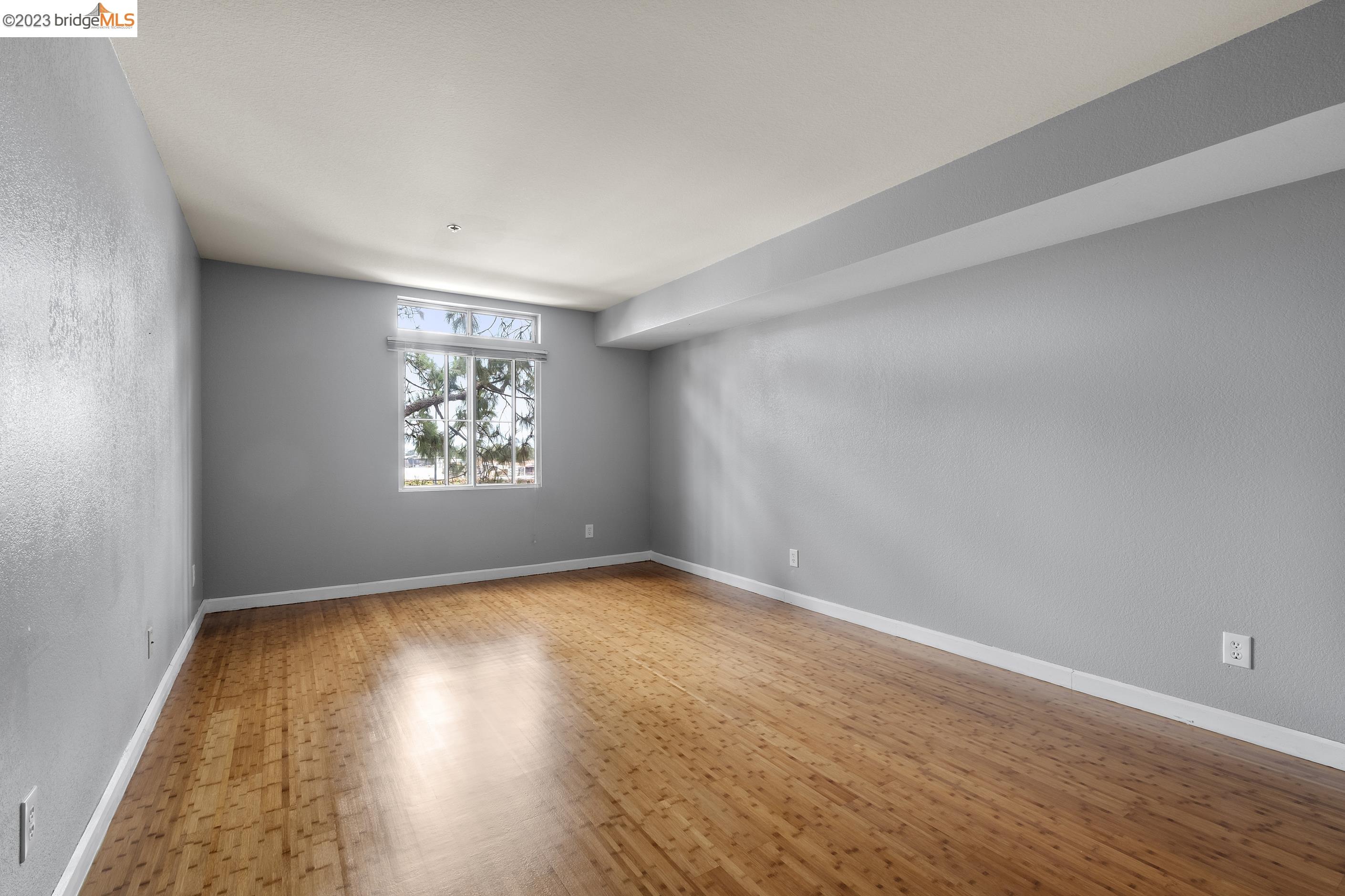 535 Pierce St 1111