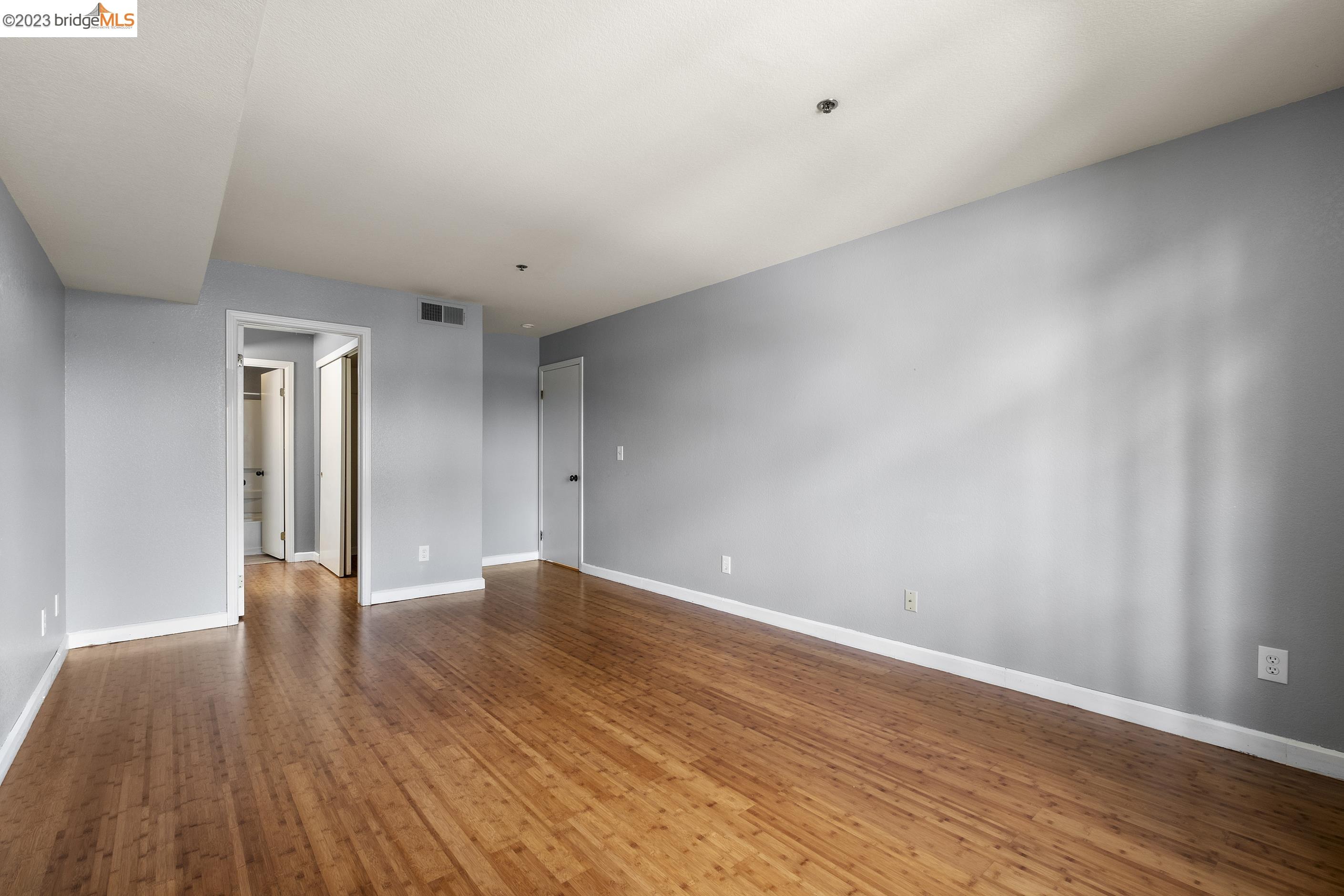 535 Pierce St 1111