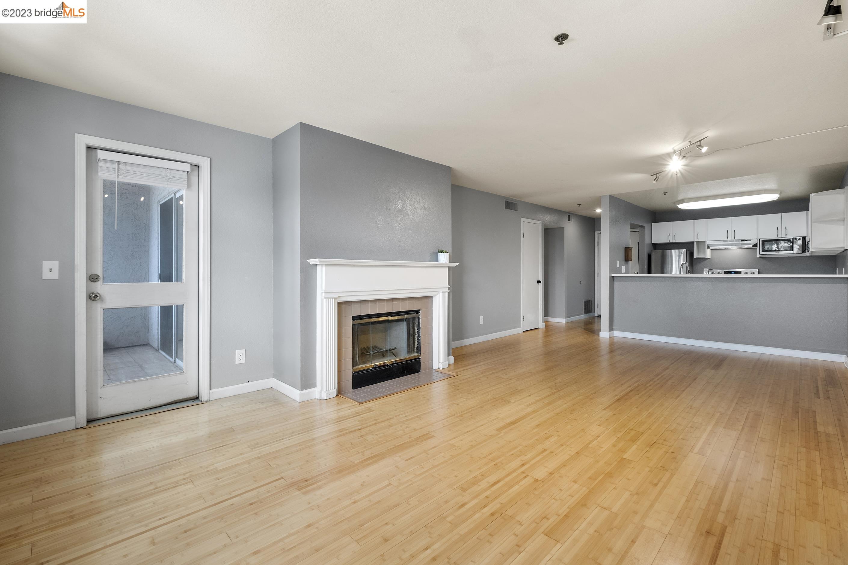 535 Pierce St 1111