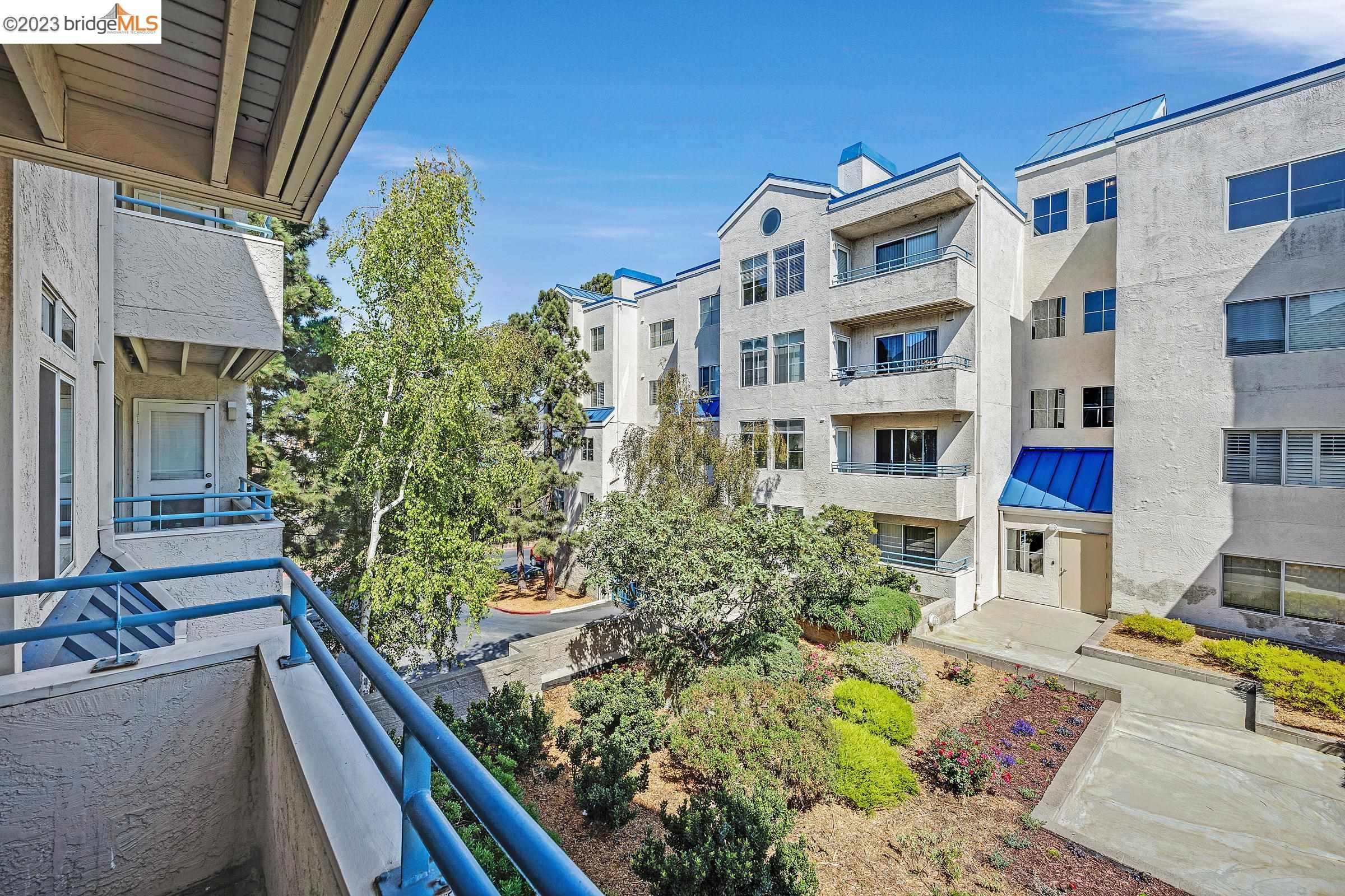 535 Pierce St 1205