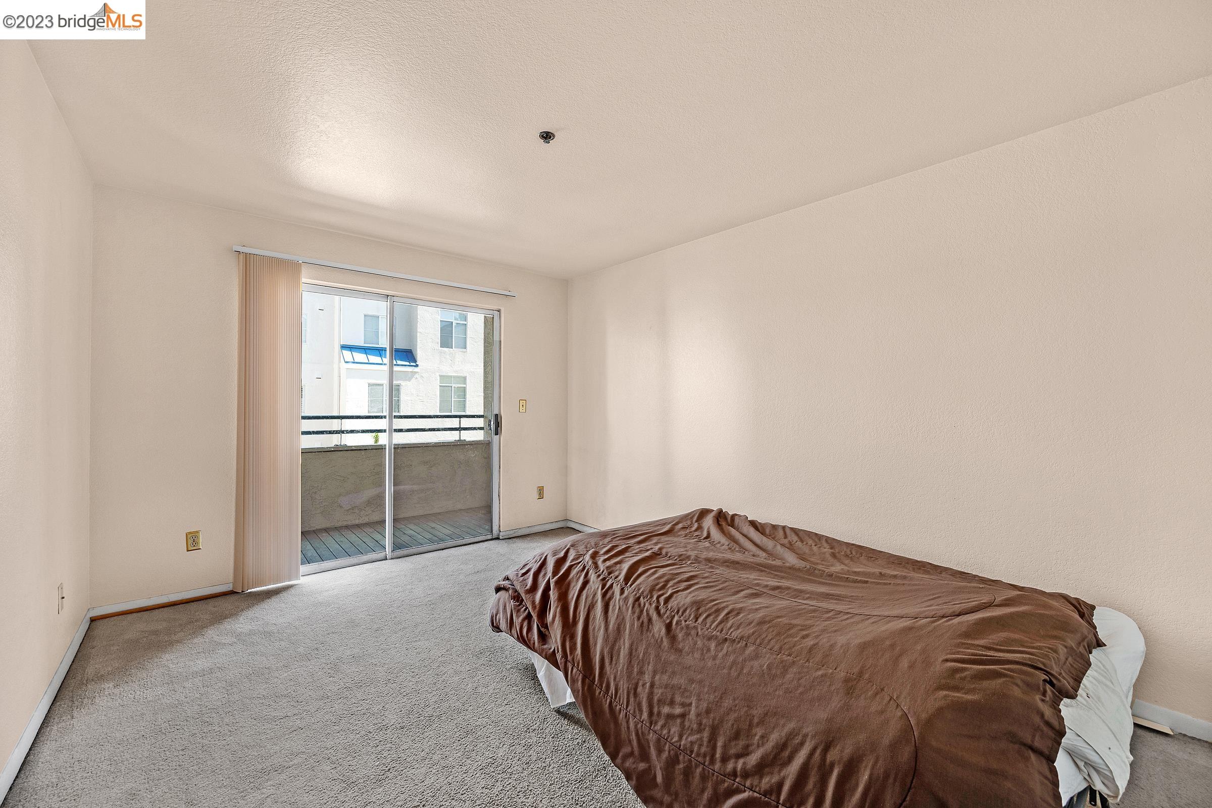 535 Pierce St 1205