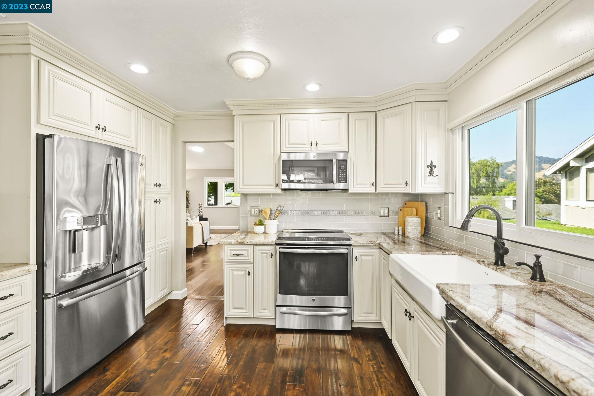 Browse active condo listings in ROSSMOOR