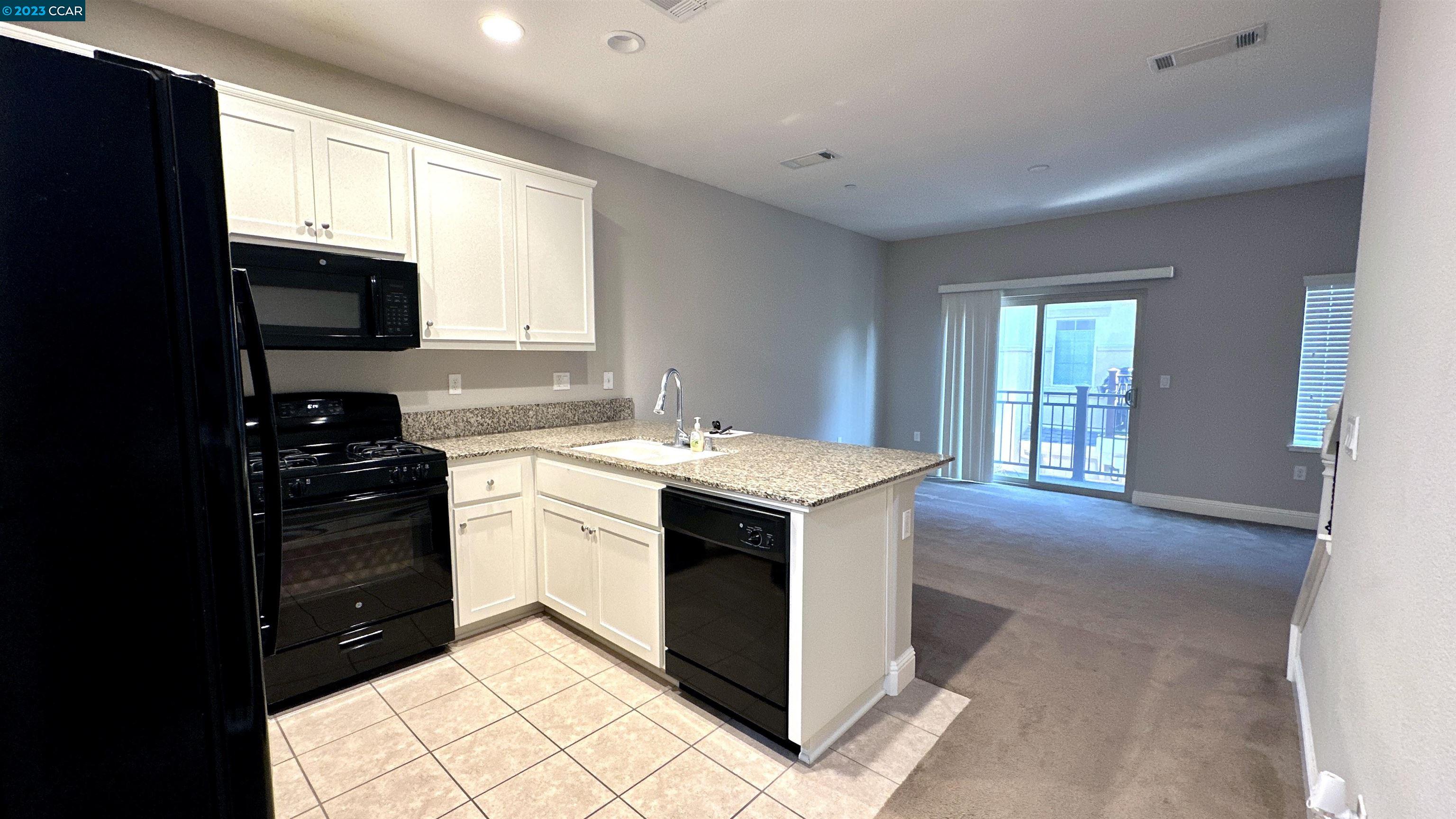 1252 Detroit Ave 2