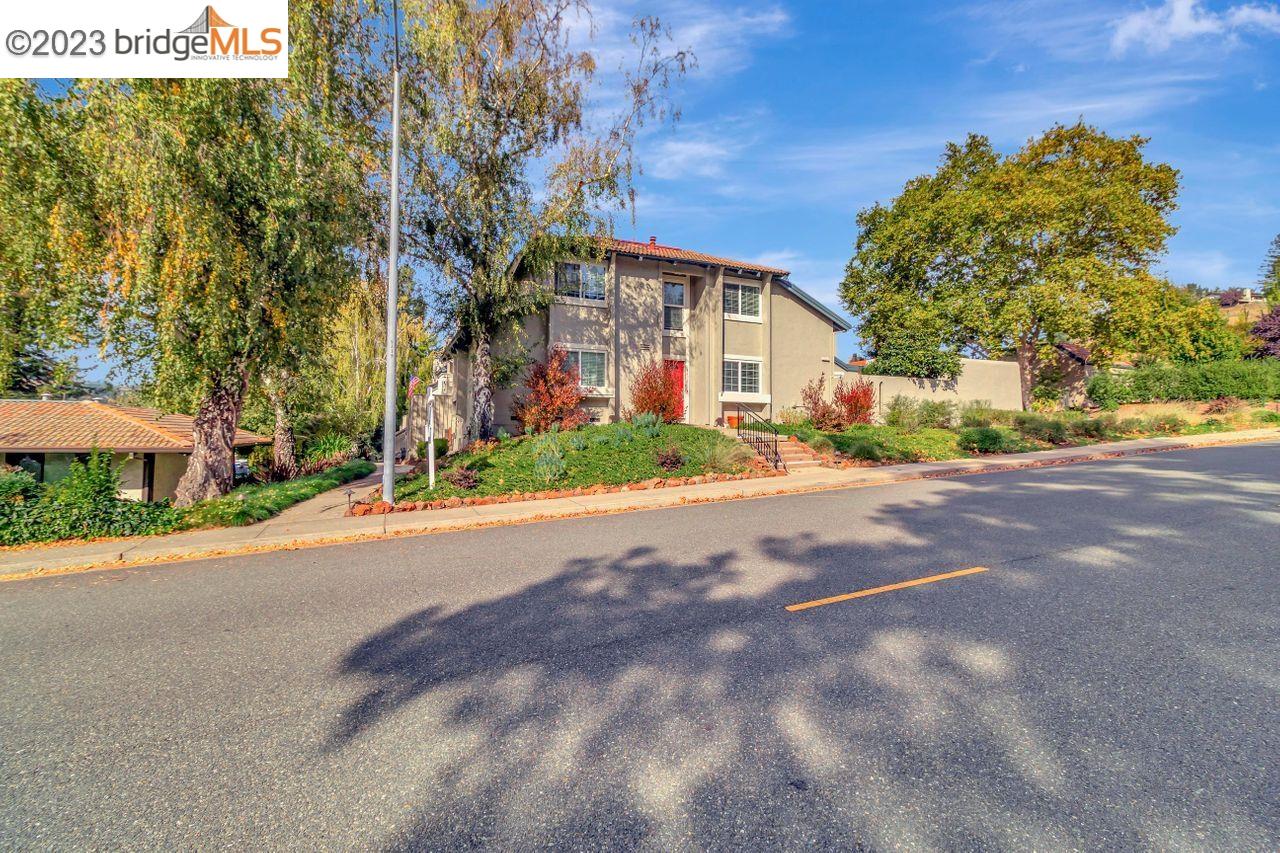 More Details about MLS # 41043677 : 1503 CAMINO PERAL