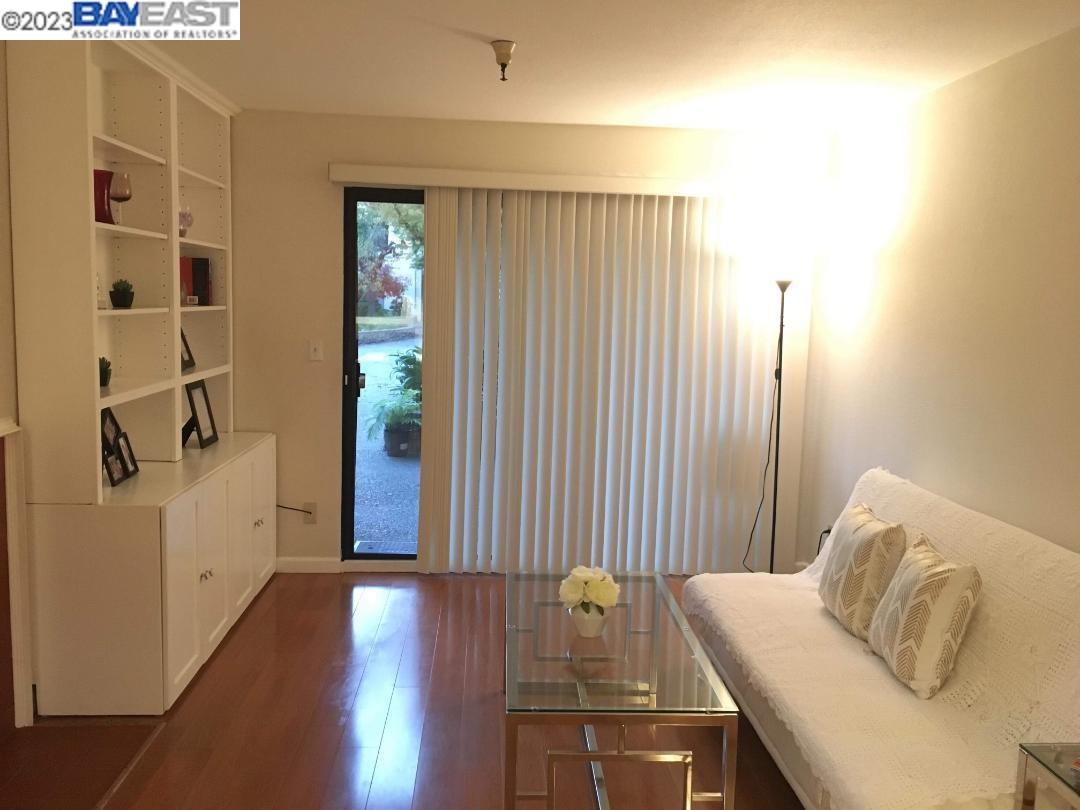 Detail Gallery Image 14 of 16 For 1400 Carpentier St #123,  San Leandro,  CA 94577 - 1 Beds | 1 Baths