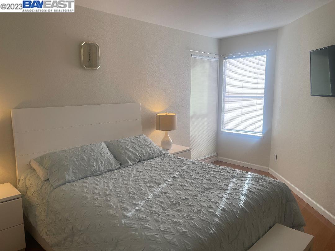 Detail Gallery Image 8 of 16 For 1400 Carpentier St #123,  San Leandro,  CA 94577 - 1 Beds | 1 Baths