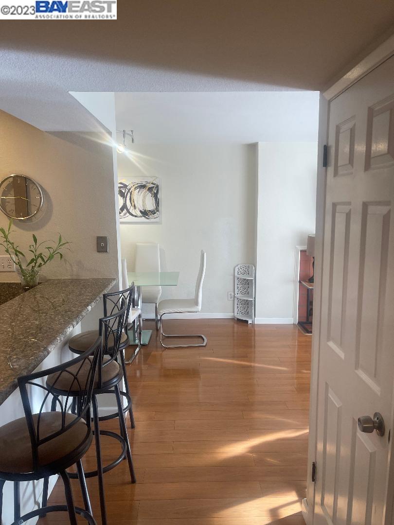 Detail Gallery Image 10 of 16 For 1400 Carpentier St #123,  San Leandro,  CA 94577 - 1 Beds | 1 Baths