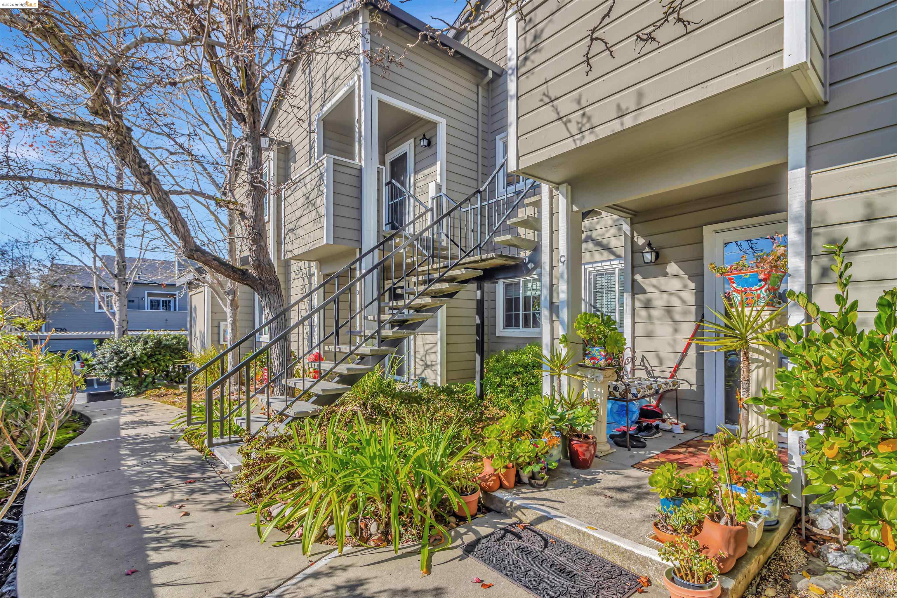 East Bay Condos For Sale East Bay Condo Mania!