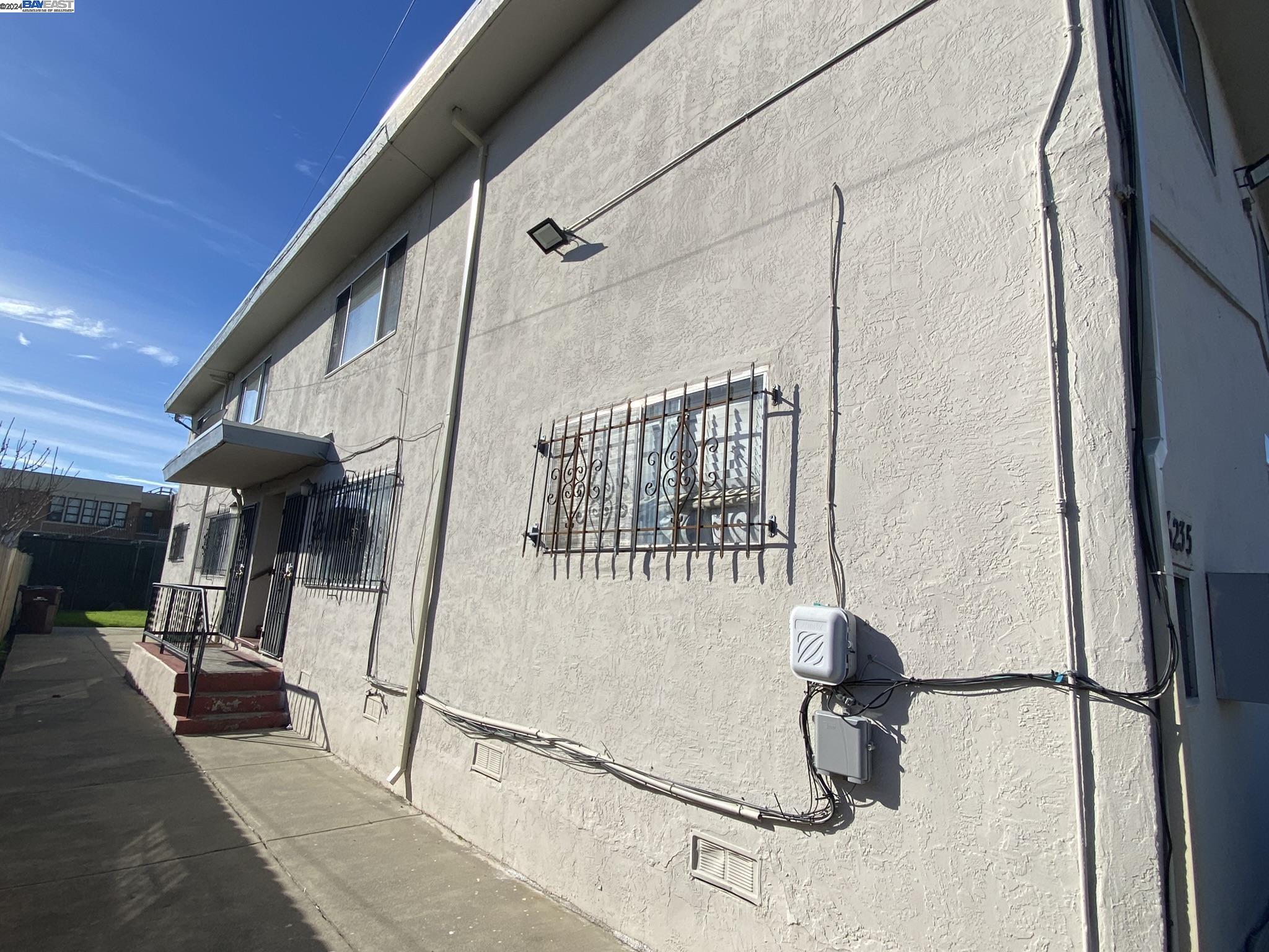 6235 Bromley Ave, Oakland, CA 94621