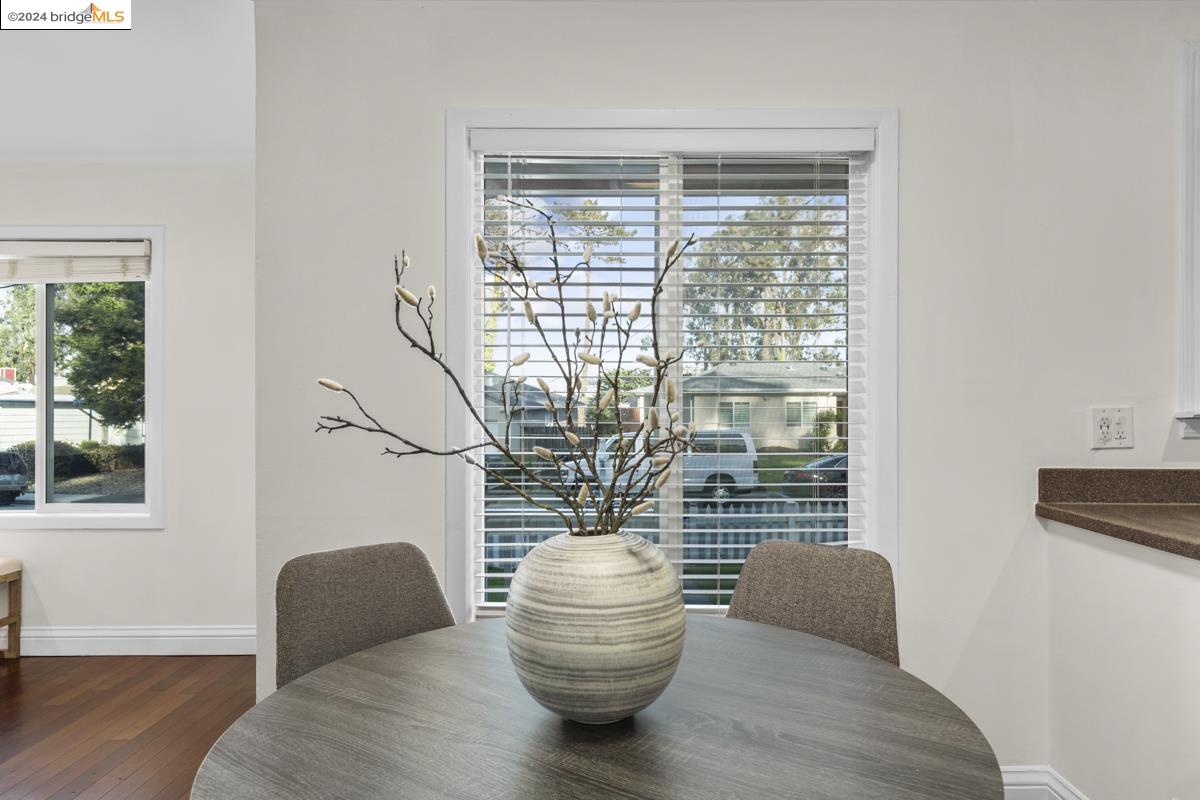 Detail Gallery Image 18 of 56 For 621 Larchmont Dr, Daly City,  CA 94015-3637 - 3 Beds | 2 Baths