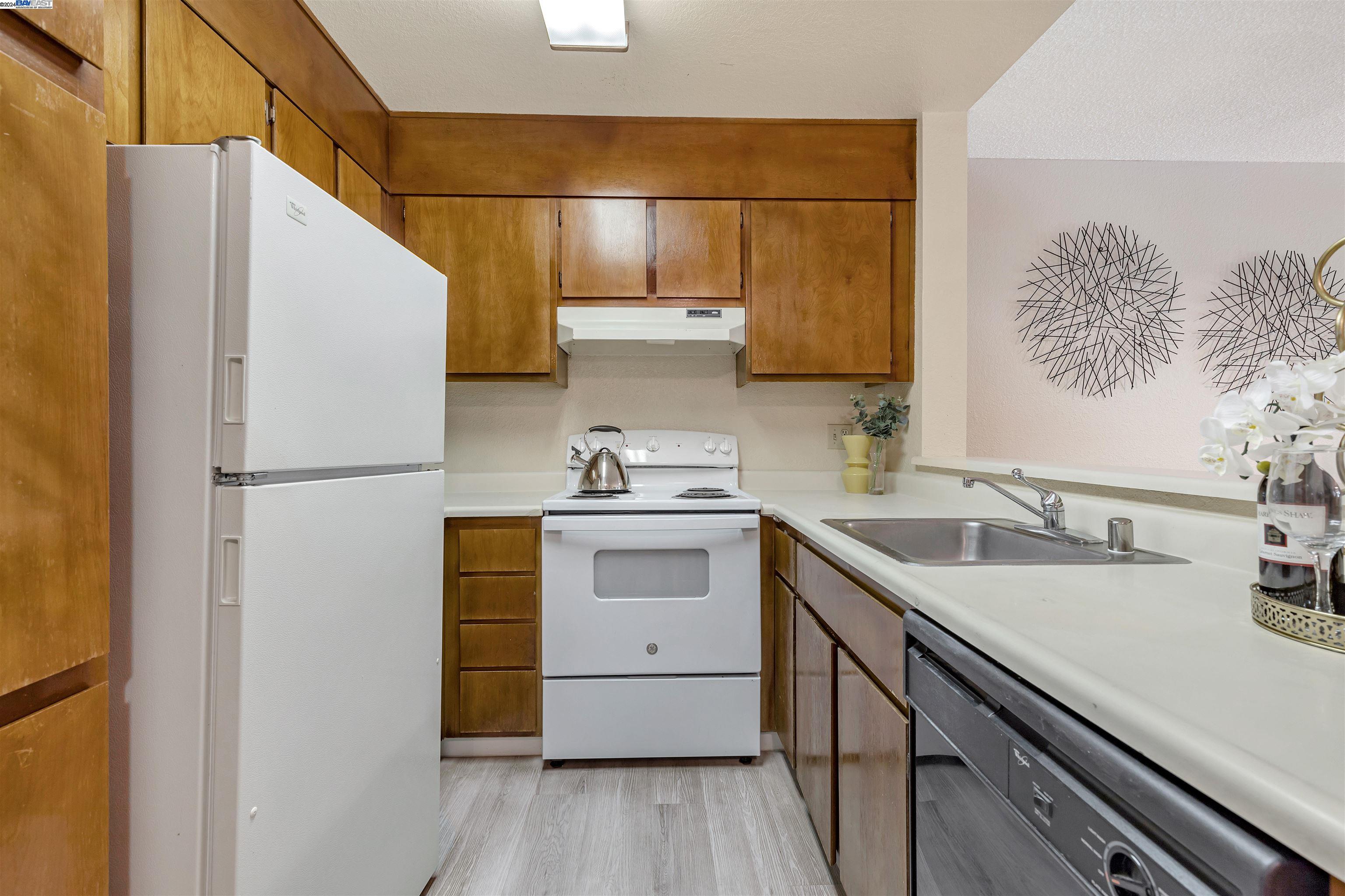 Detail Gallery Image 7 of 16 For 39059 Guardino Dr #209,  Fremont,  CA 94538 - 1 Beds | 1 Baths
