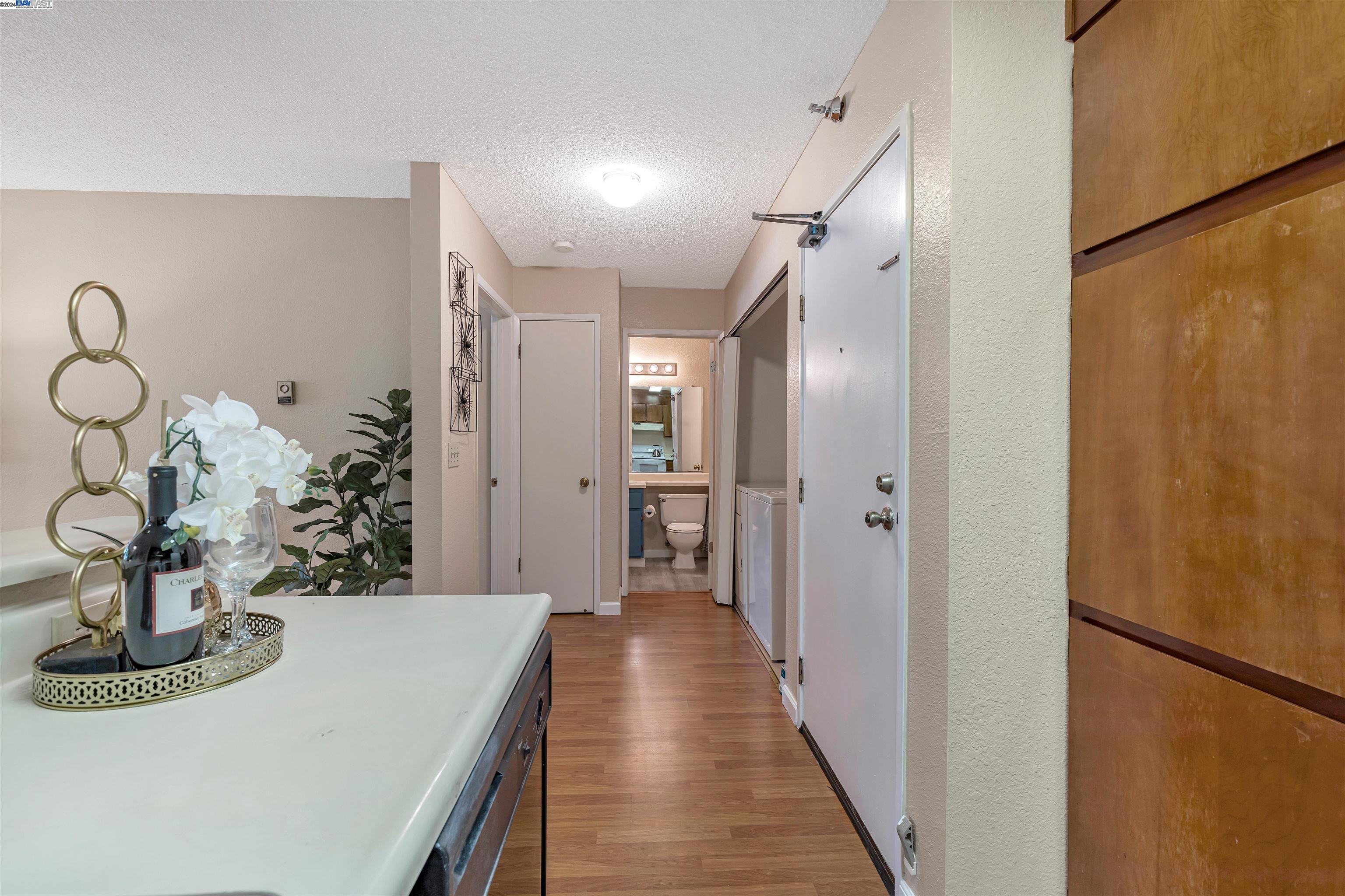 Detail Gallery Image 8 of 16 For 39059 Guardino Dr #209,  Fremont,  CA 94538 - 1 Beds | 1 Baths