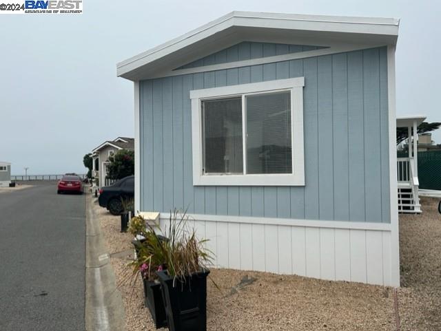 Detail Gallery Image 1 of 1 For 564 5th Ave, Pacifica,  CA 94044-000 - 1 Beds | 1 Baths