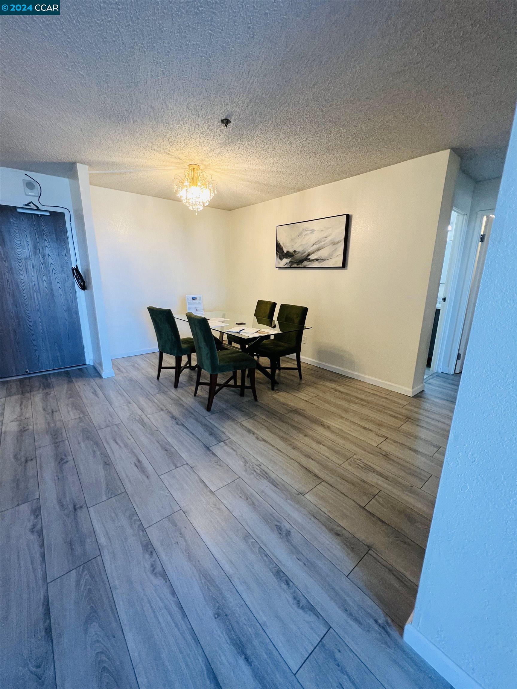 Detail Gallery Image 11 of 27 For 555 Pierce St #233,  Albany,  CA 94706 - 2 Beds | 2 Baths