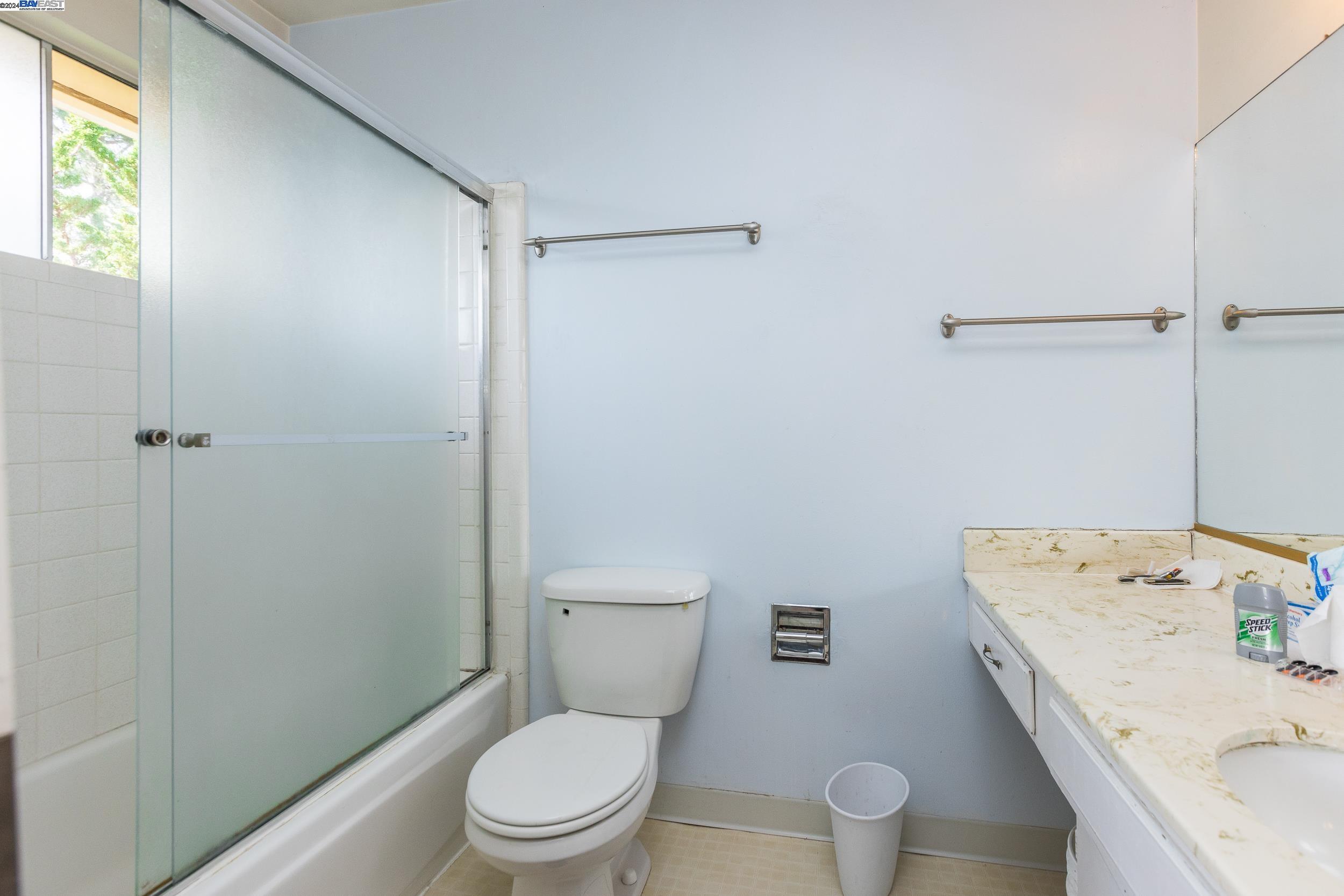 Detail Gallery Image 9 of 23 For 1965 Ascot Dr #6,  Moraga,  CA 94556 - 3 Beds | 2 Baths