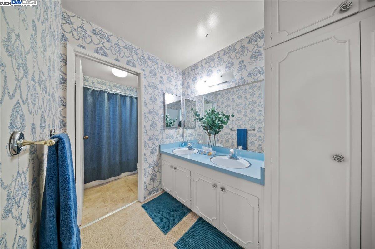 Detail Gallery Image 42 of 59 For 216 Surfbird Isle, Foster City,  CA 94404 - 3 Beds | 2 Baths