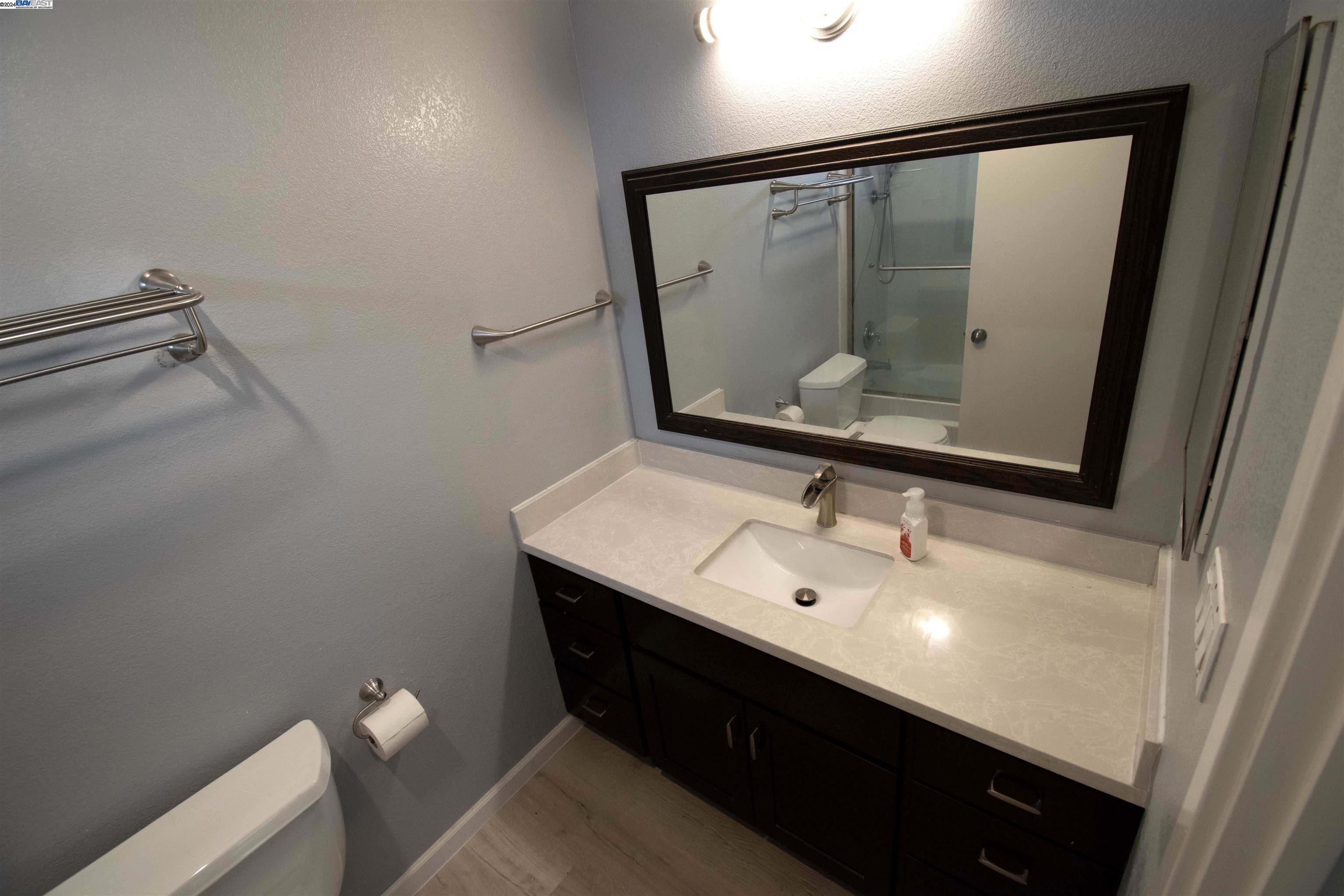 Detail Gallery Image 11 of 19 For 3771 Adams Ave, Fremont,  CA 94538 - 3 Beds | 2 Baths