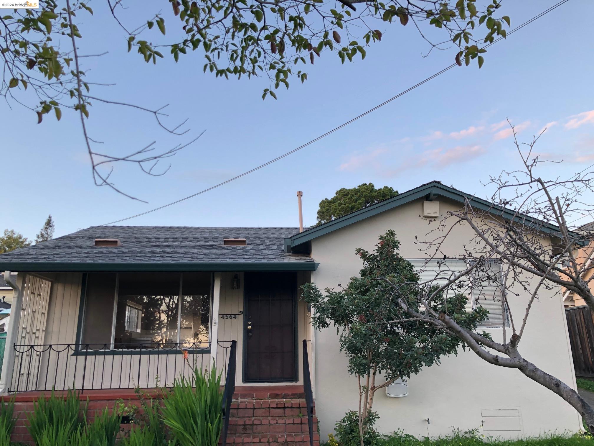 4564 Sargent Ave, Castro Valley, CA 94546