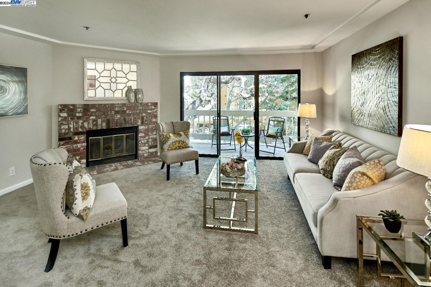 Detail Gallery Image 1 of 19 For 496 W Charleston Rd #202,  Palo Alto,  CA 94306 - 3 Beds | 2 Baths