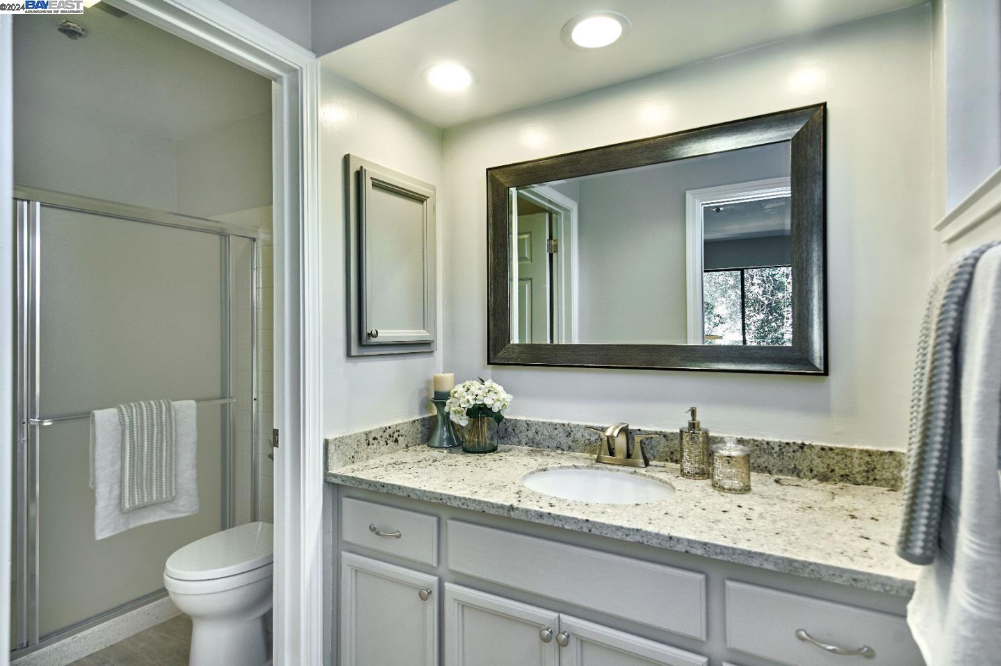 Detail Gallery Image 12 of 19 For 496 W Charleston Rd #202,  Palo Alto,  CA 94306 - 3 Beds | 2 Baths